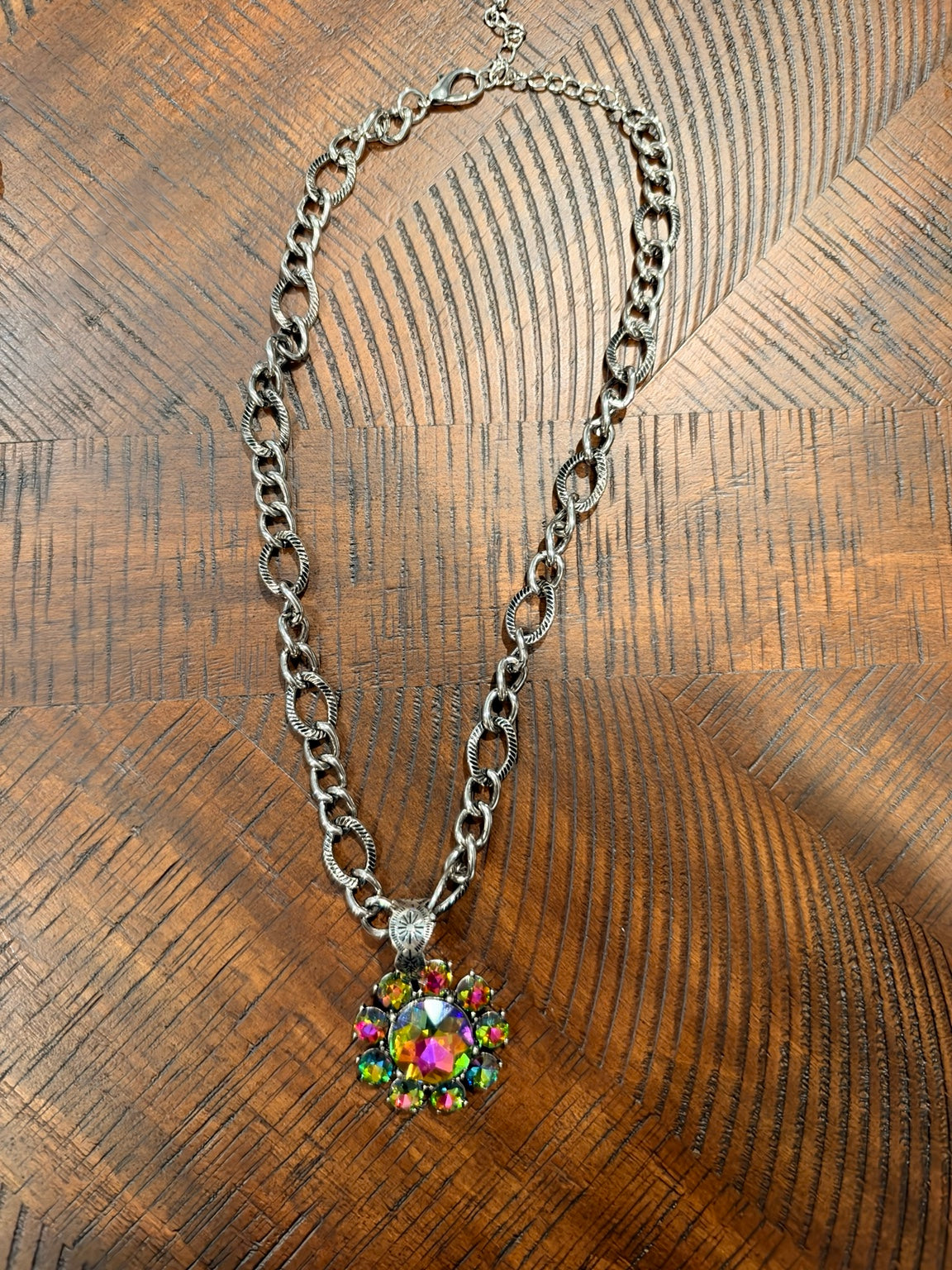 Flower pendant chain necklace, Volcano / Silver, clasp at top