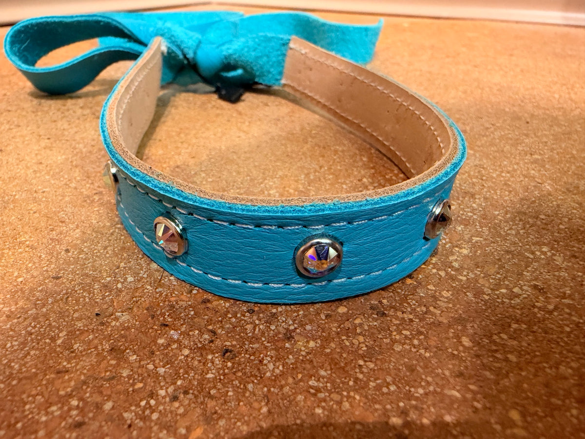 Kurtman Wild at Heart leather tie choker — Turquoise / Iridescent