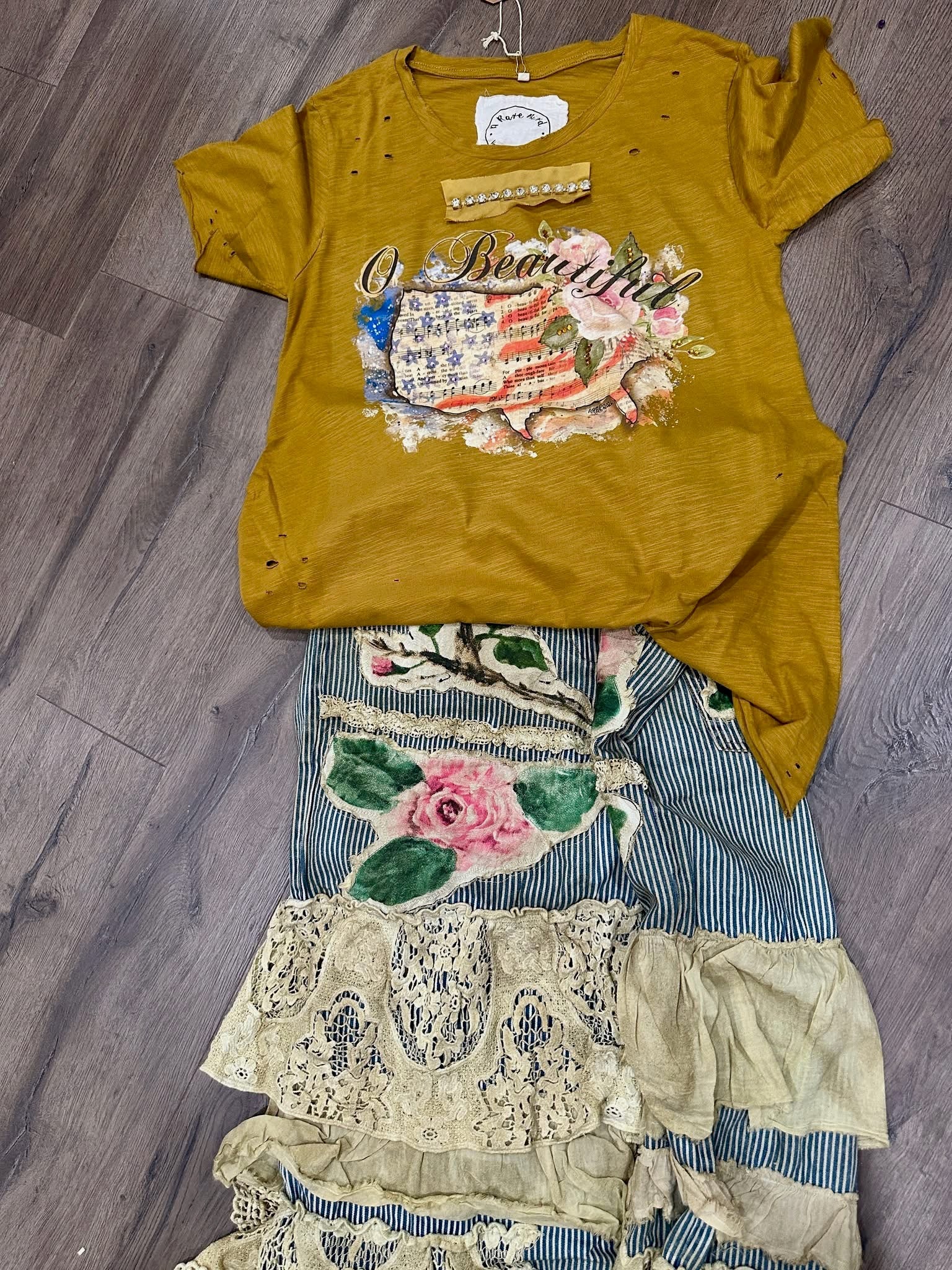A rare Bird O' Beautiful Graphic tee