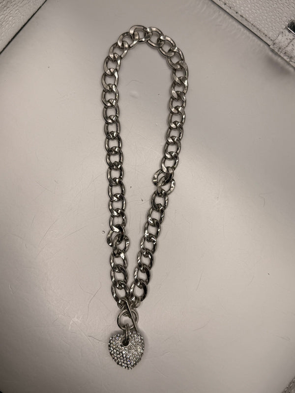 Alice Chain Heart Pendant Neckless