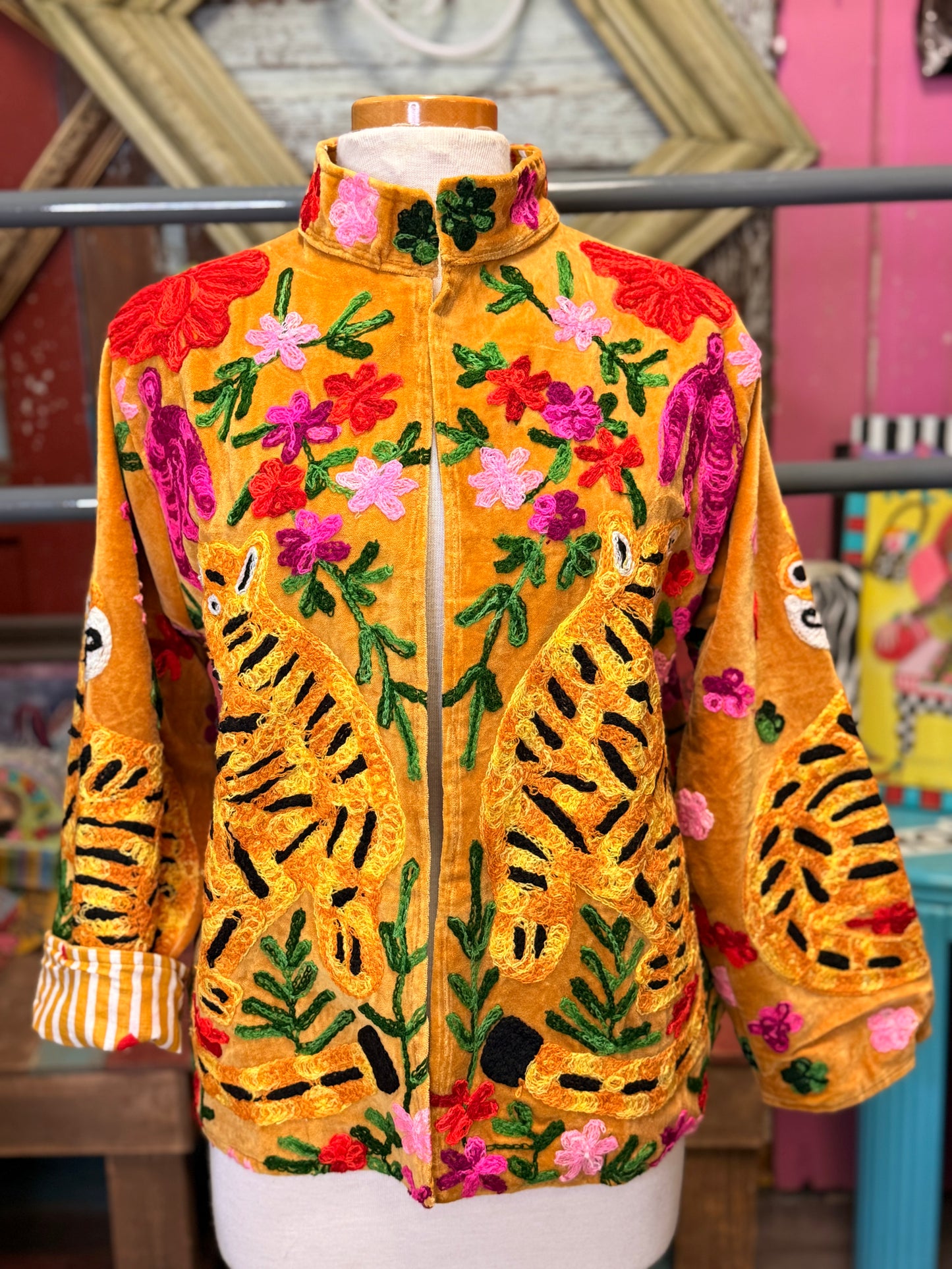 Felecia Bella Velvet tiger Emboridery Short jacket