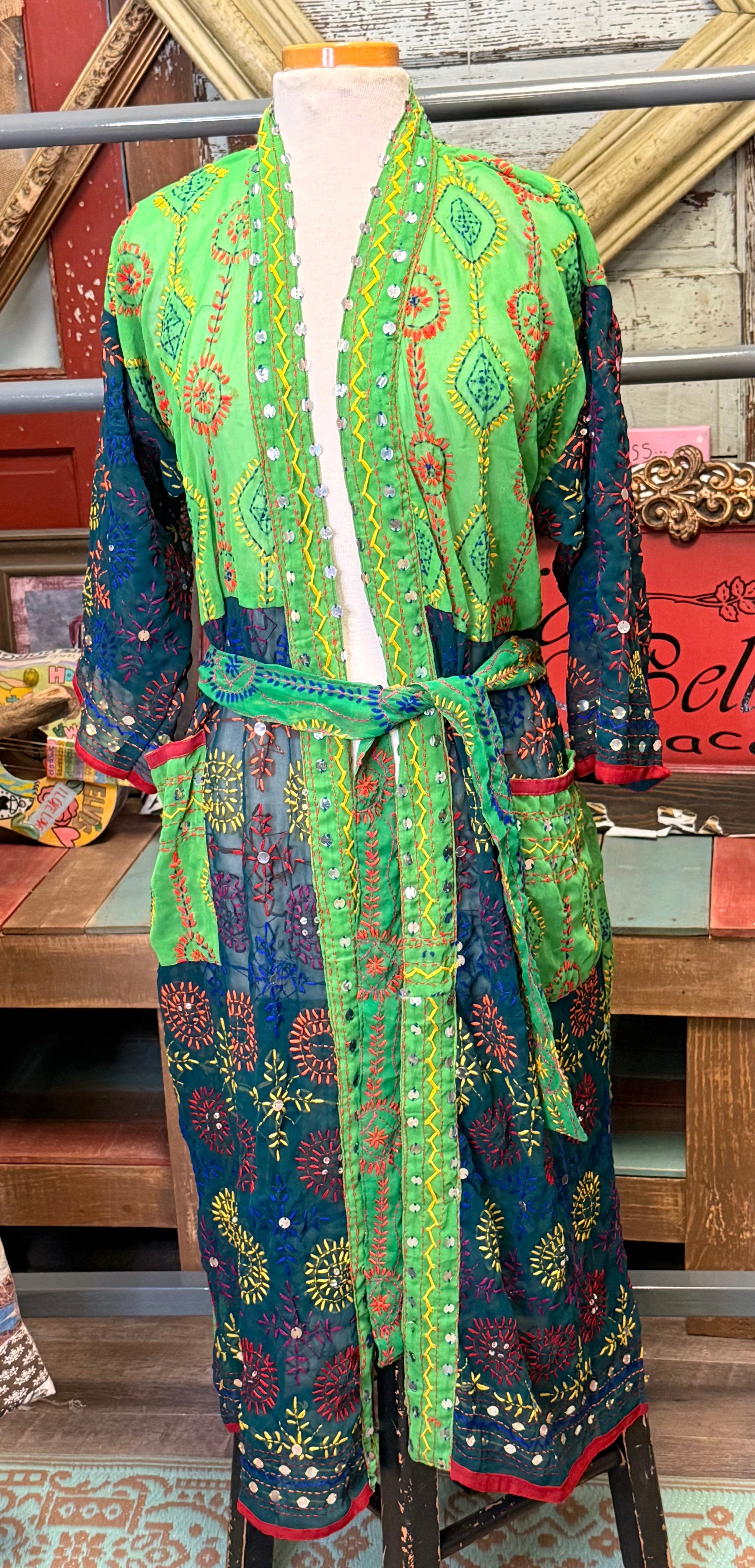 Felecia Bella Gerorgette Kimono