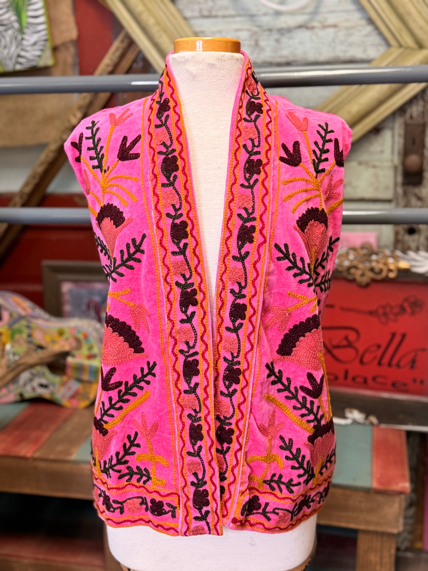 Felecia Bella Velvet Emboridery  vest