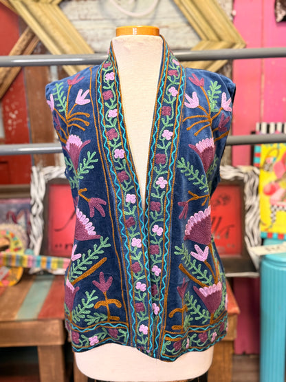 Felecia Bella Velvet Emboridery  vest