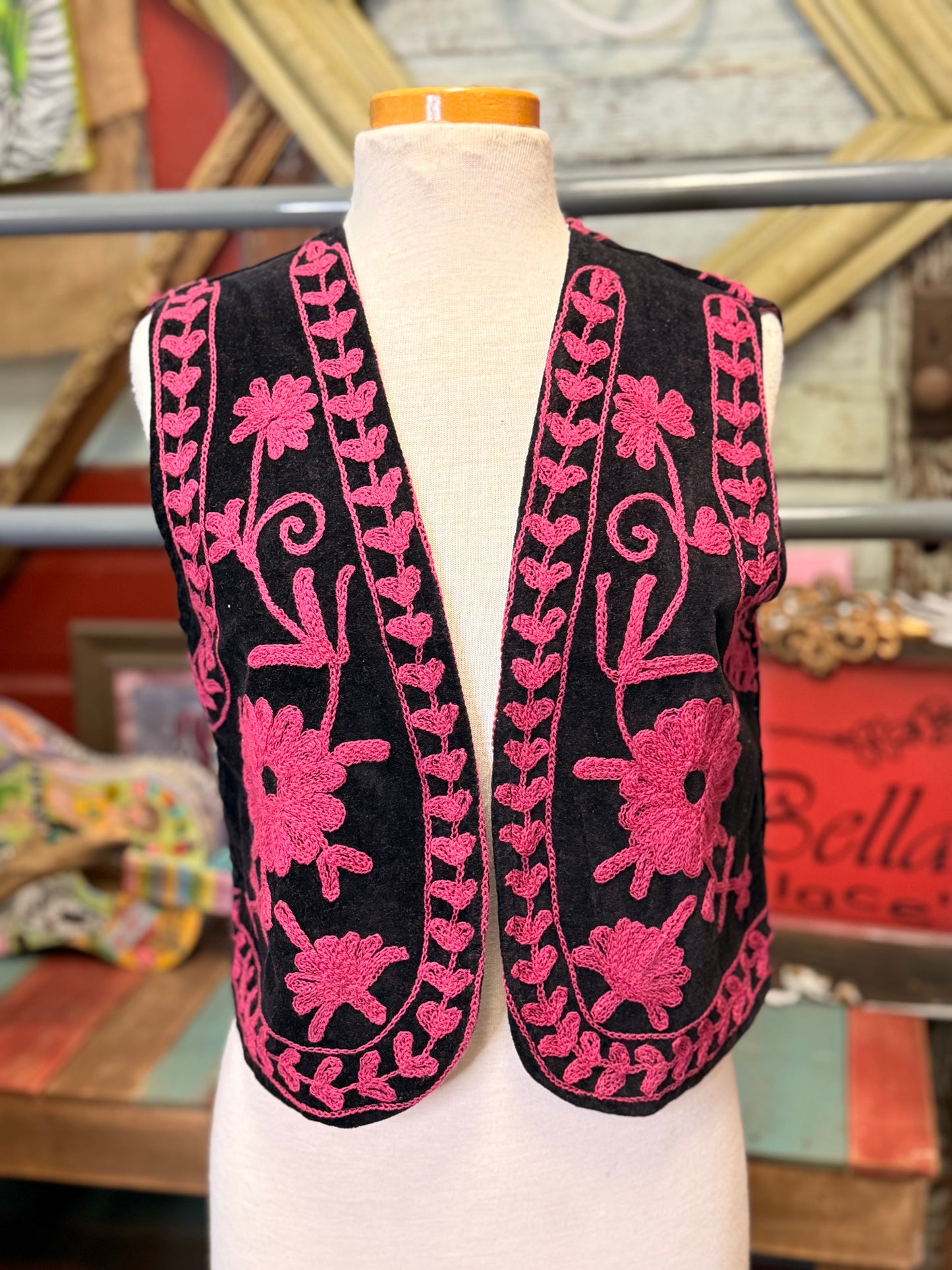 Felecia Bella Velevet emboridery Short vest