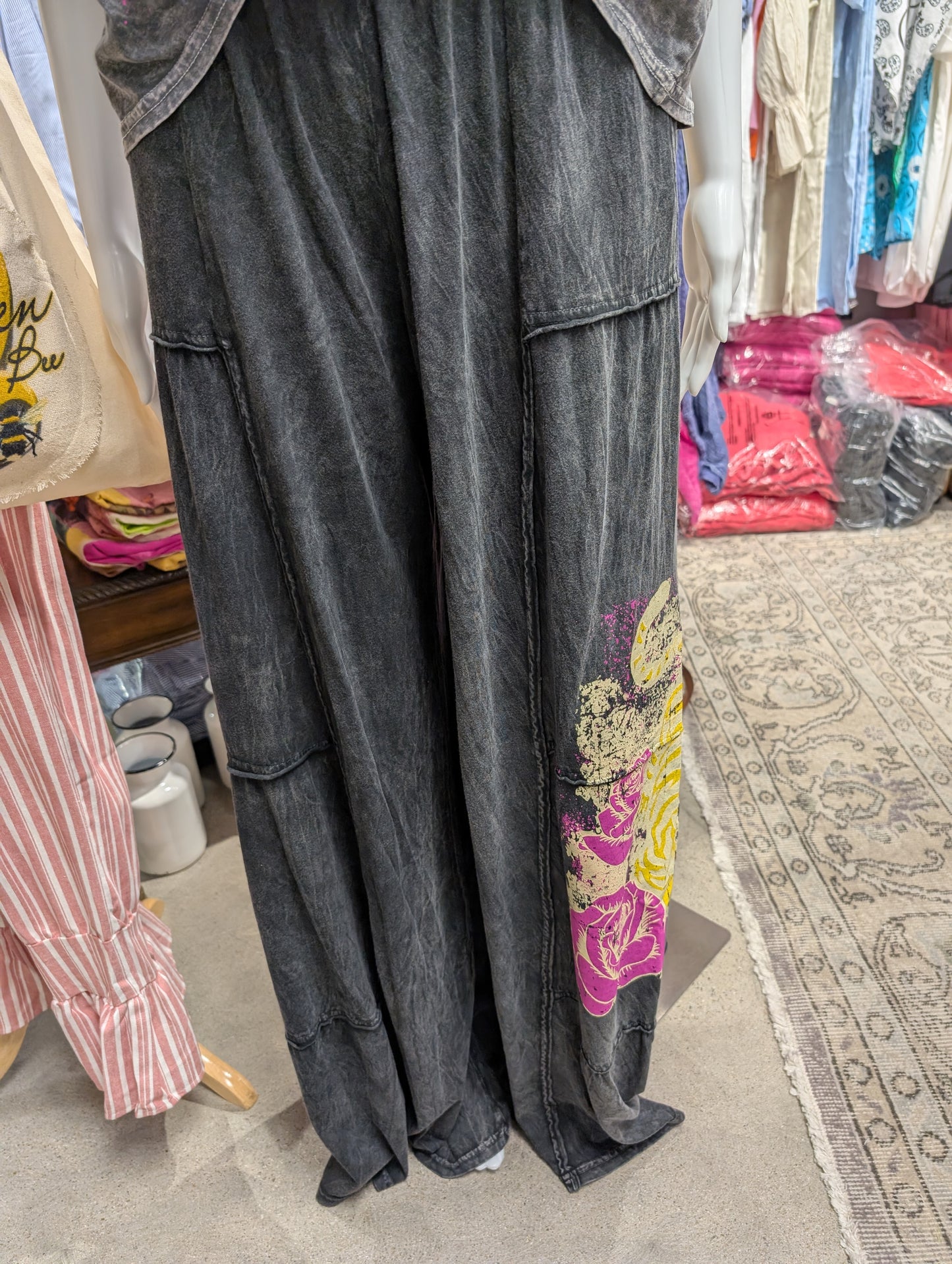 Pre order I love linen  Gray pants with side flowers