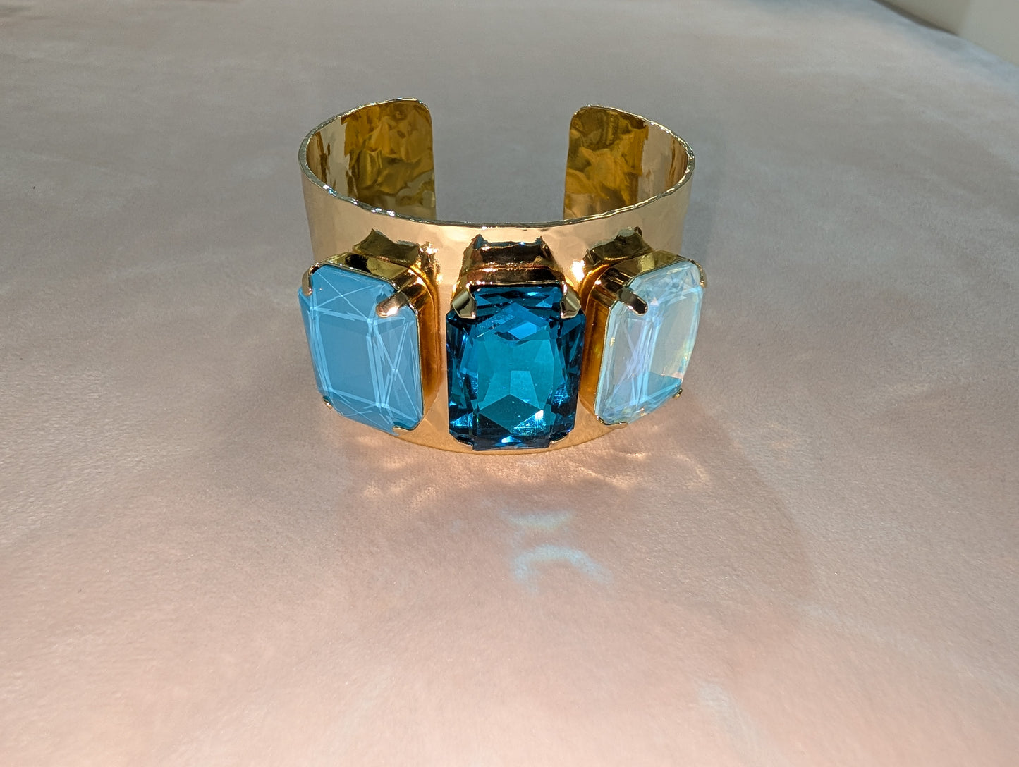 Pre Order Wafa Wide Cuff 3 Stone Cuff