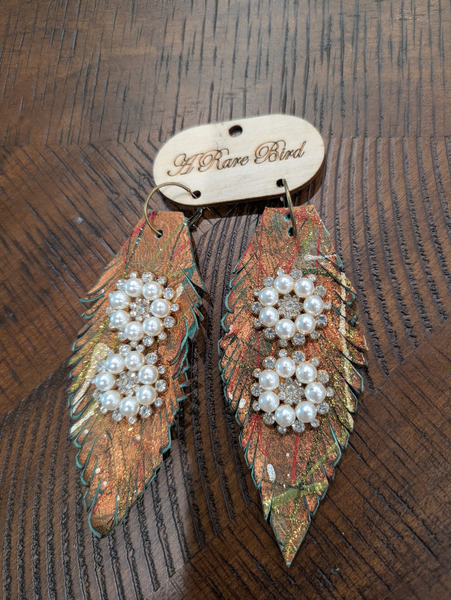 A Rare Bird Metallic Feather Pearl Earrings - Copper Gold