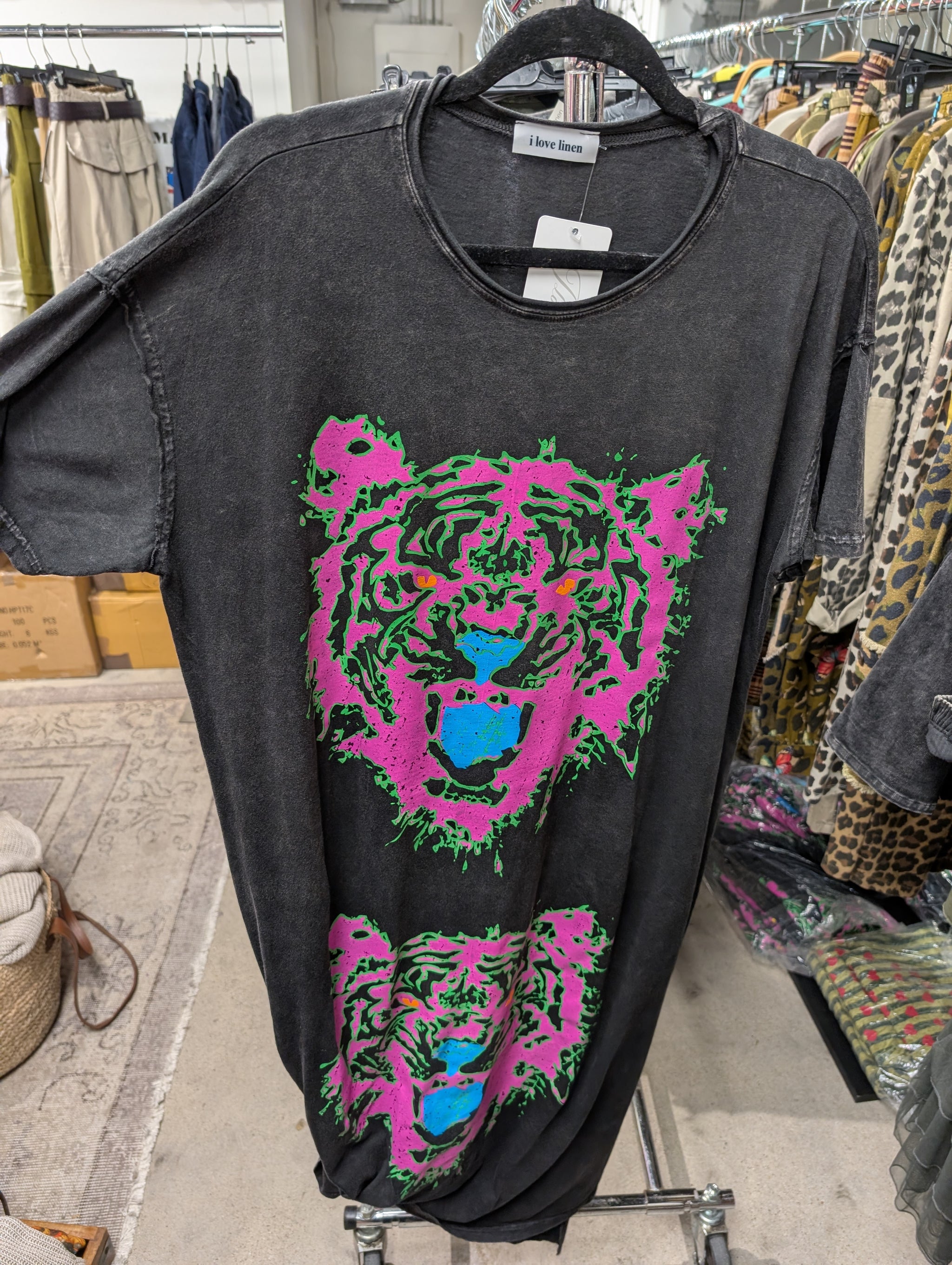 I Love Linen Neon Tiger Graphic Tee in Cream