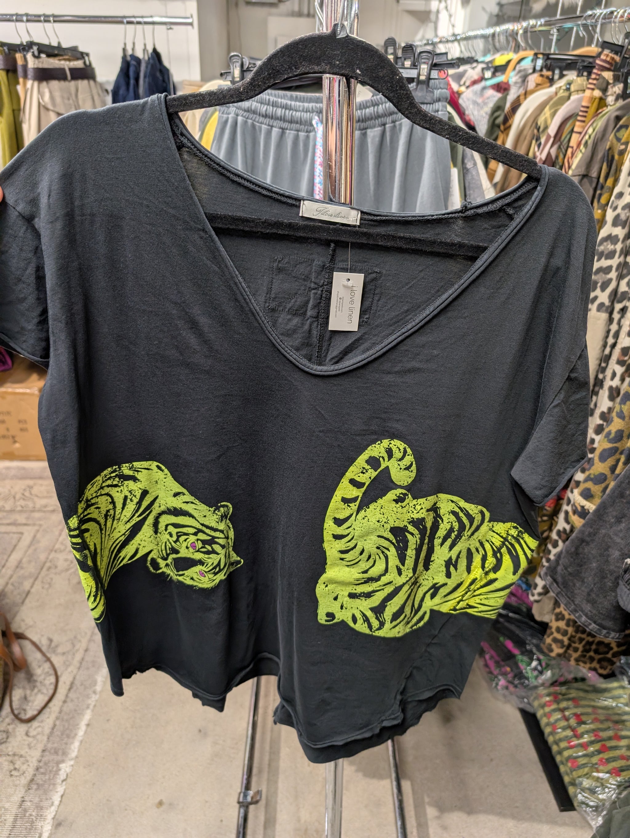 I Love Linen Neon Prowl Tiger Crop Tee in Charcoal