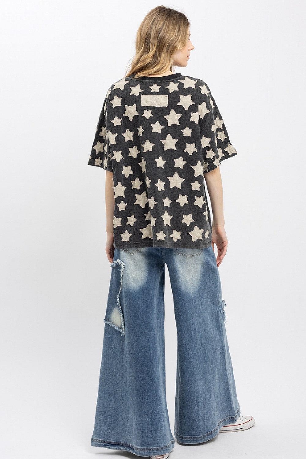 Blue Velvet STAR PATCH ROUND NECK T-SHIRT