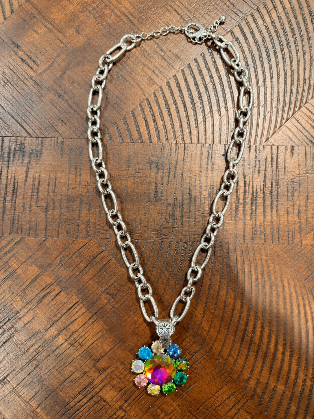 Flower pendant chain necklace, Volcano & Multi / Silver, clasp at top