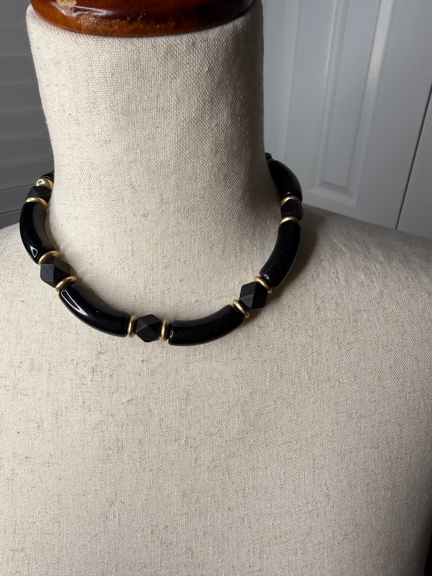 Alice from Dallas Chunky Short Necklace