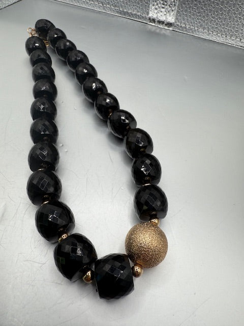 Alice Black Gold Ball Necklace