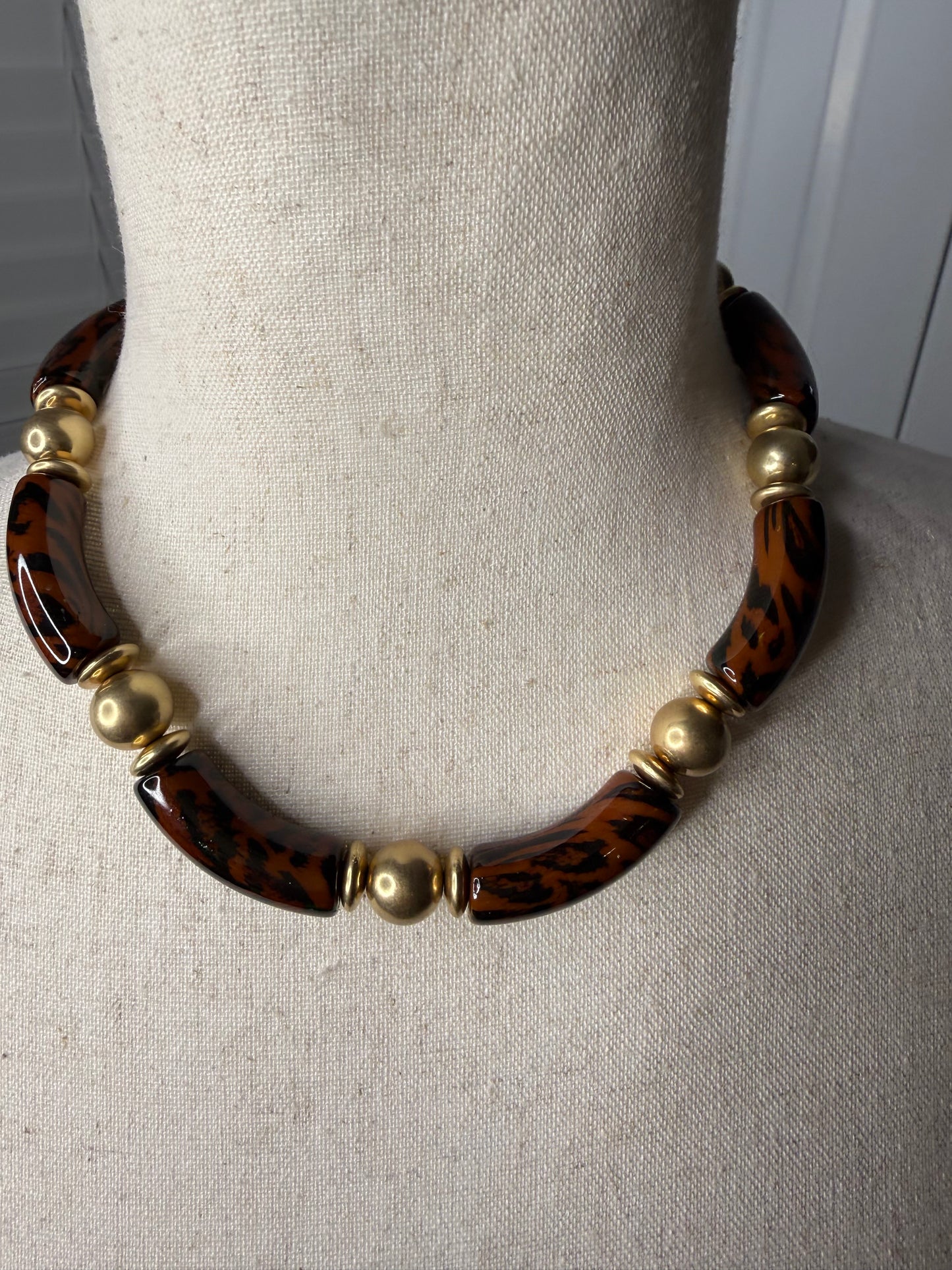 Alice from Dallas Chunky Short Necklace