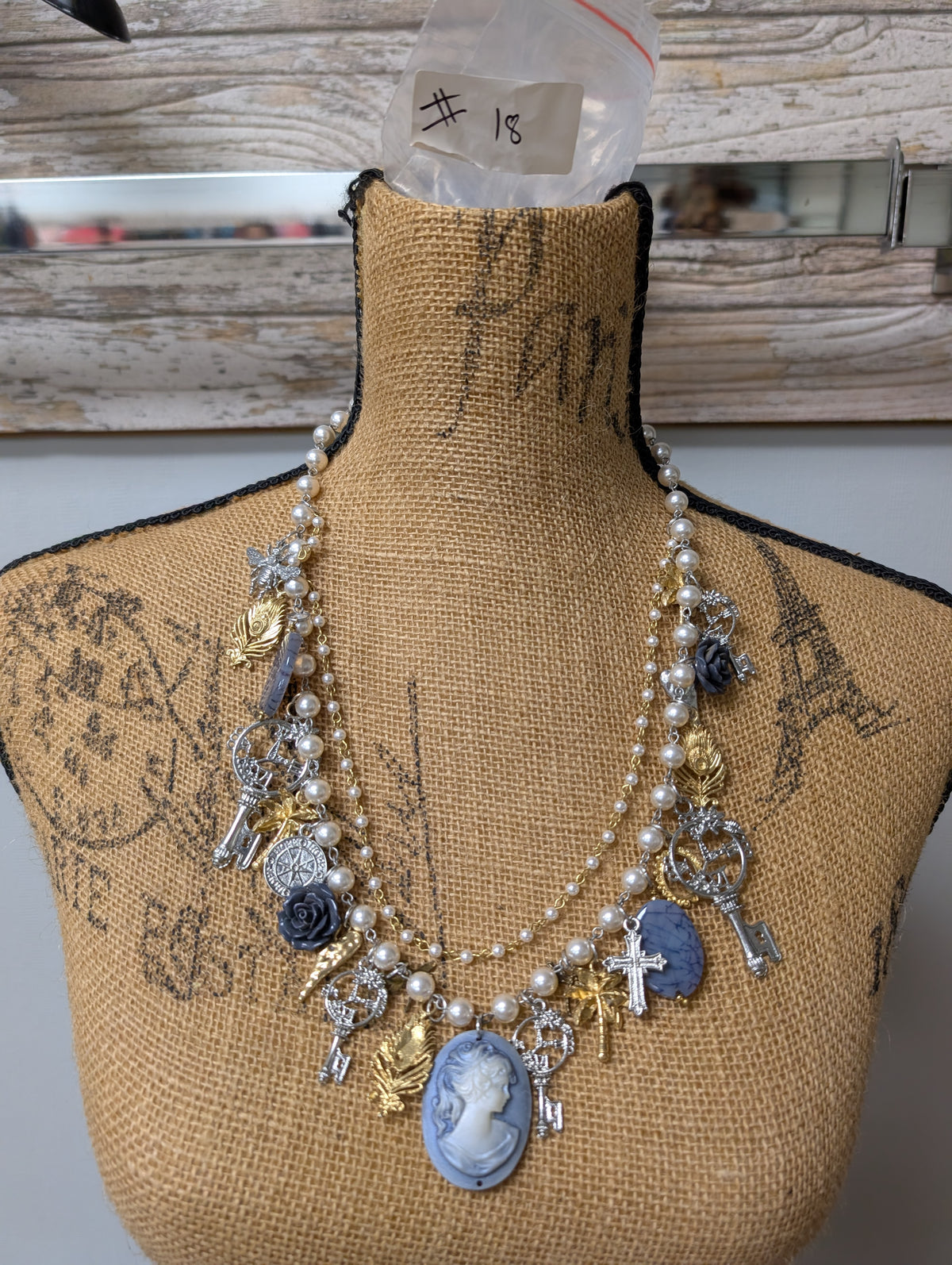 Paper Lace Cameo Charm Necklace – Design B
