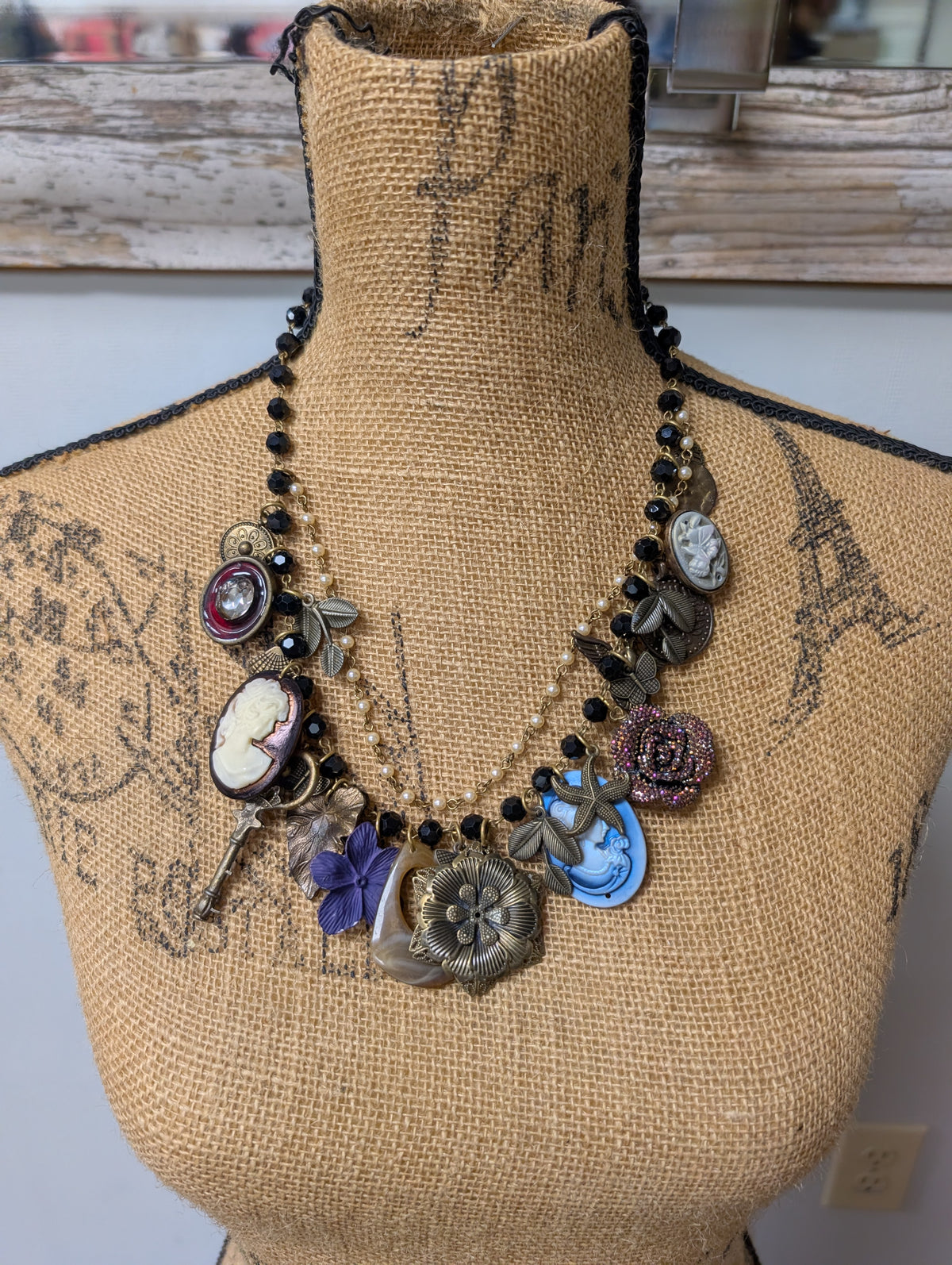 Paper Lace Cameo Charm Necklace – Design F