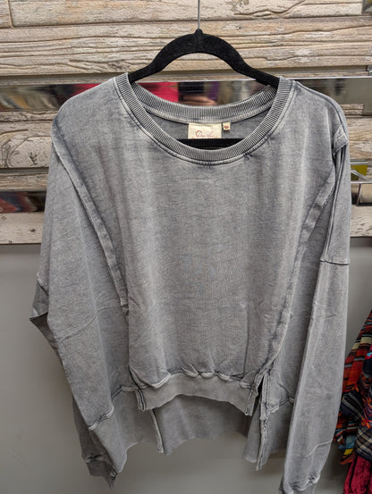 Paper Lace PL-320T exposed-seam pullover in Gray