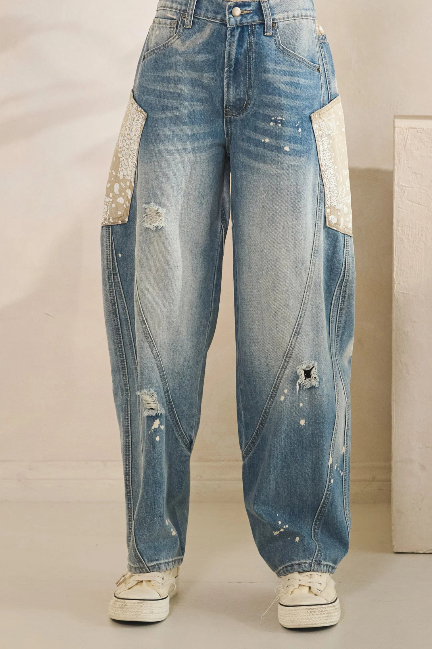 Oli and hali WASHED BIG EXTENDED POCKET PANTS
