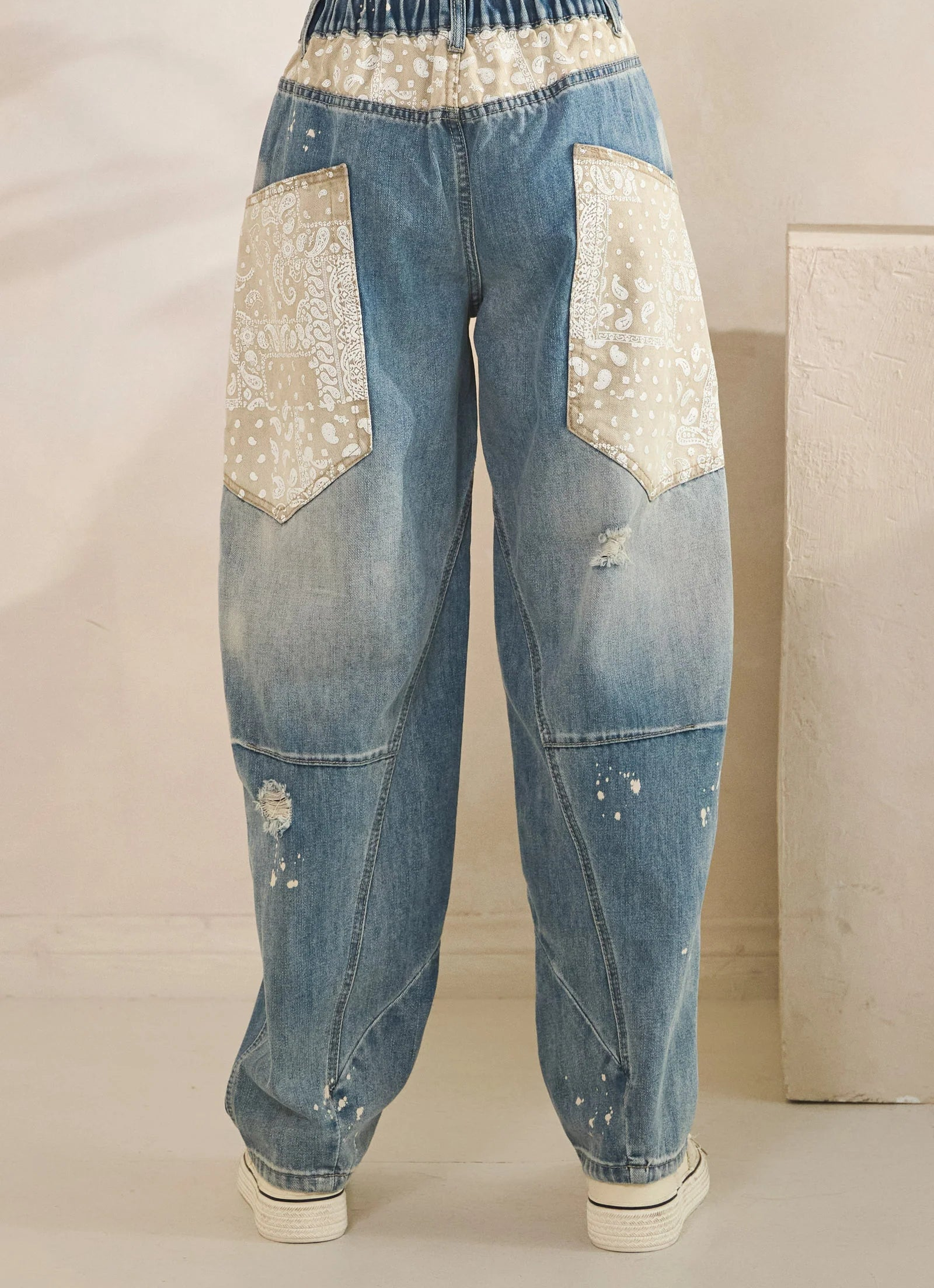 Oli and hali WASHED BIG EXTENDED POCKET PANTS