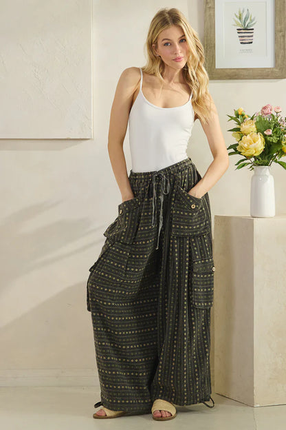 OLI AND HALI WASHED 3D POCKET FLOWER PATTERN WIDE LEG PANTS EPS