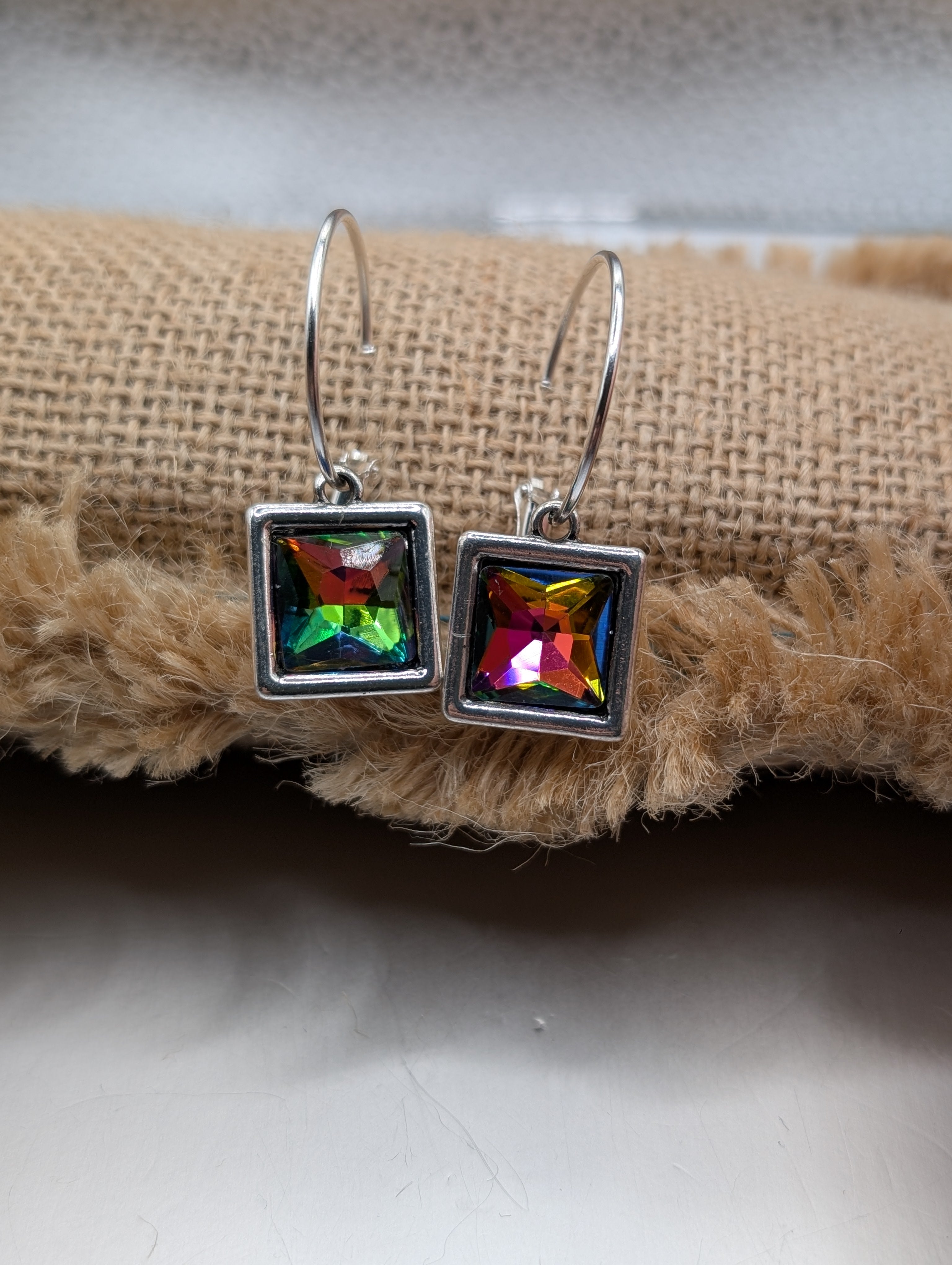 Alice square dangle hoop  earrings