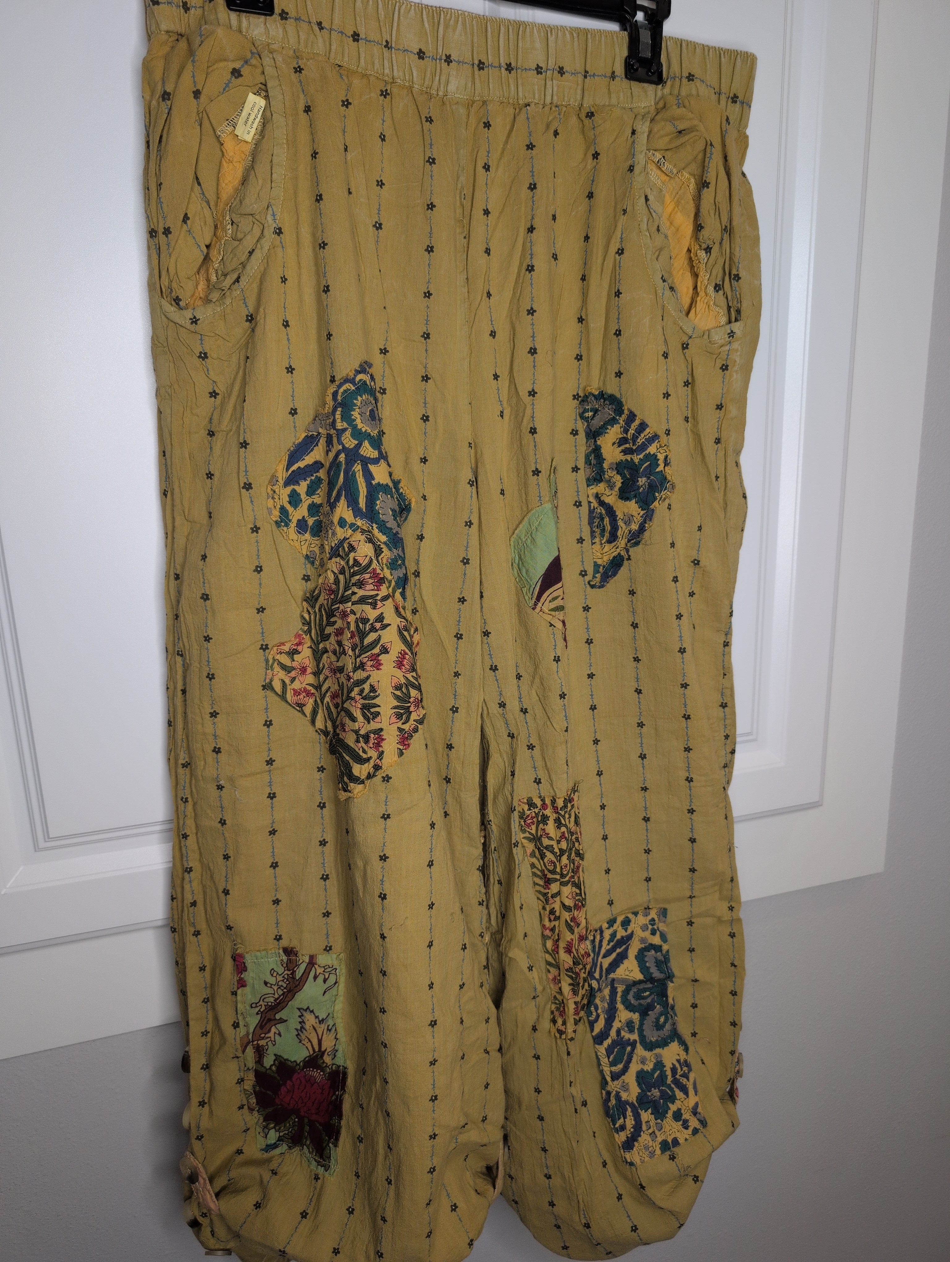 A Rare Bird Dahlia Reversible Pant