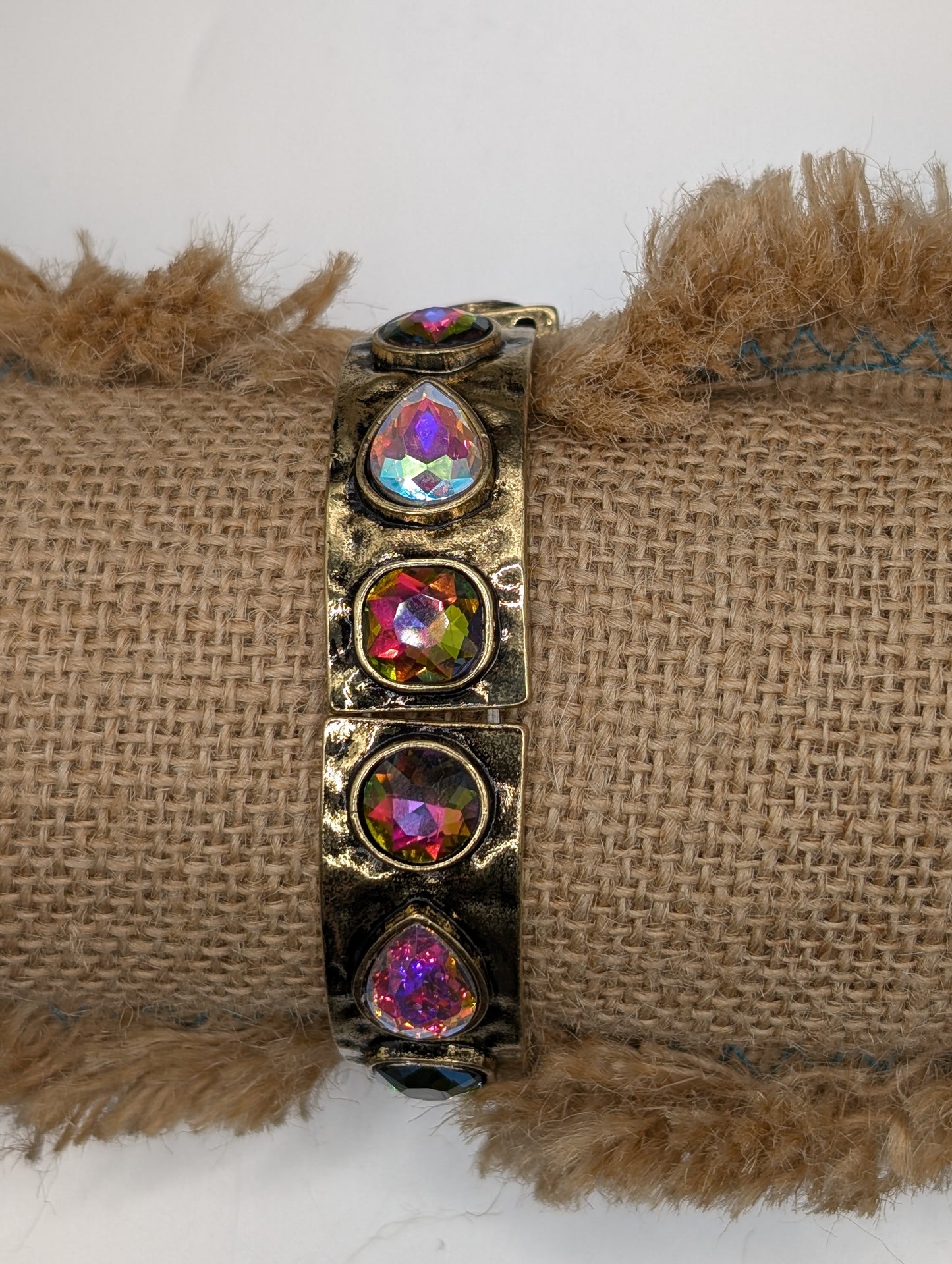 Alice Tear Drop Stone Bracelet