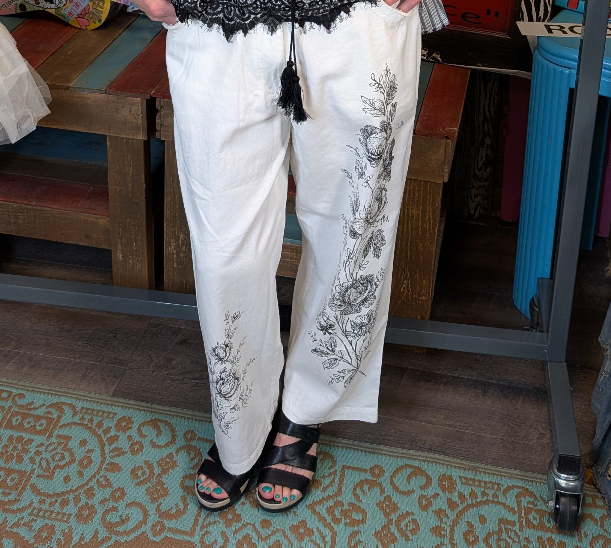 PAPER LACE GREY FLOWER PANT