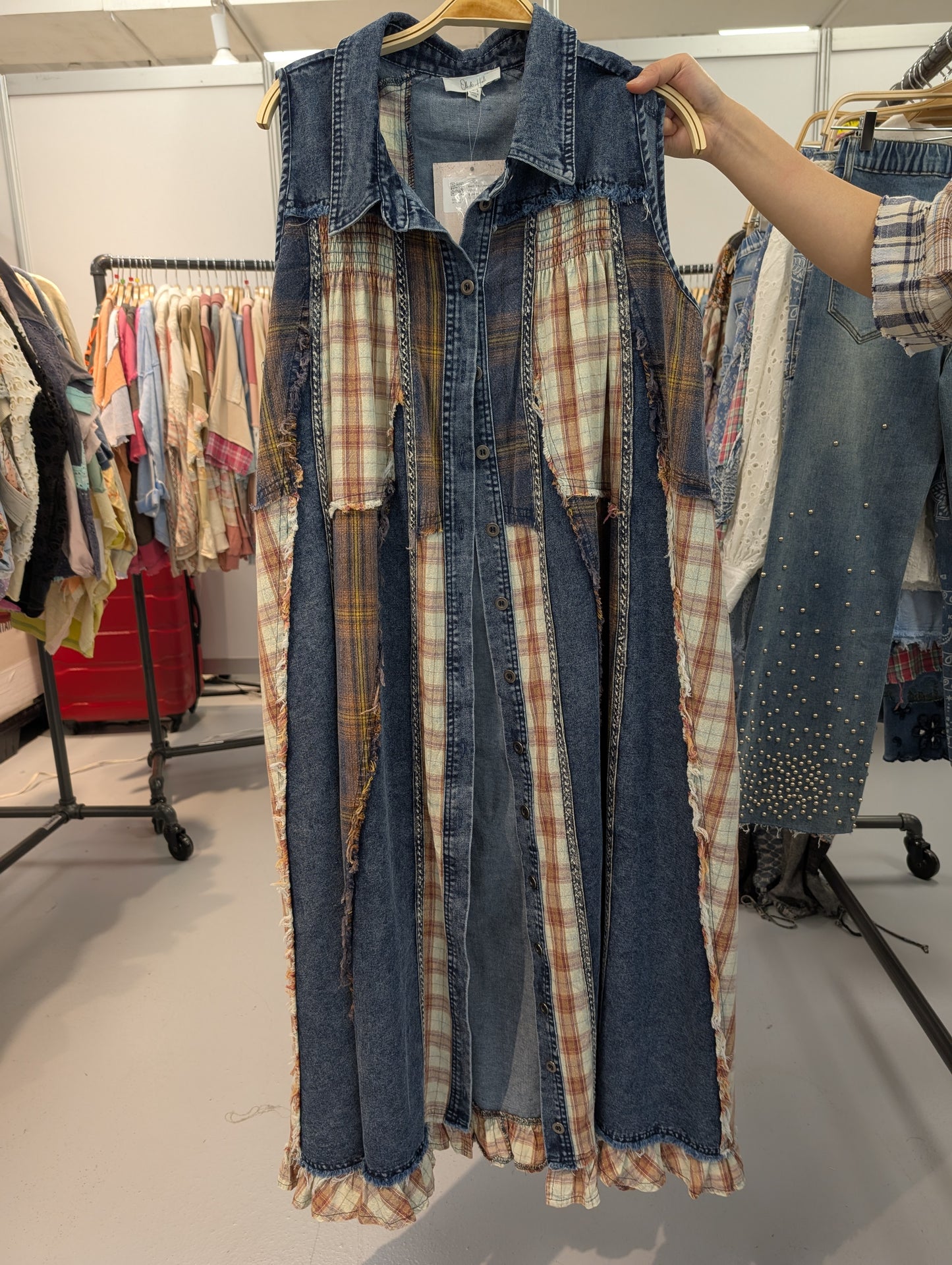 Oli and Hali Pre Order BT1135