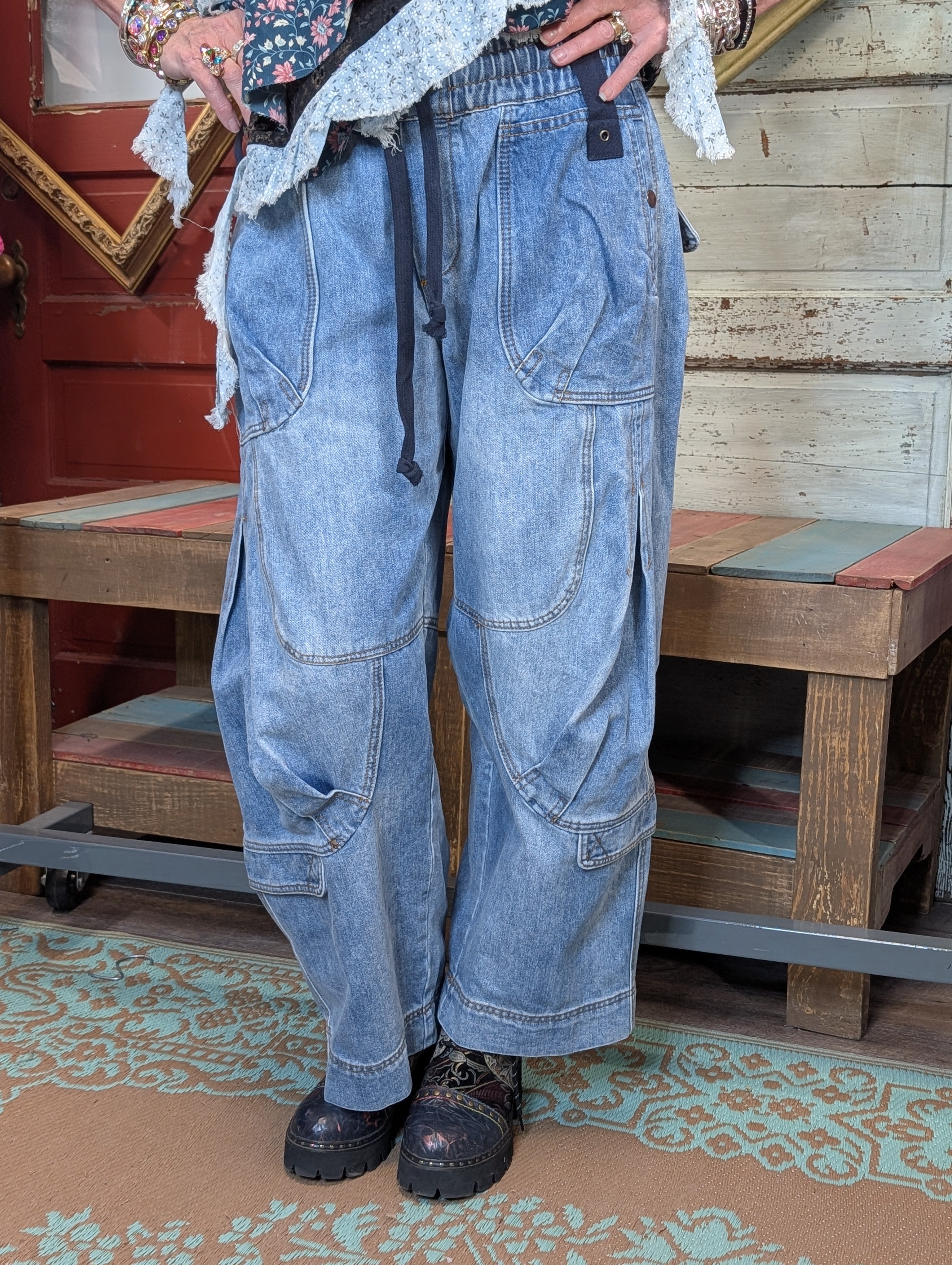 Oli and Hali  barrel jeans