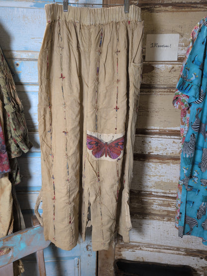 A Rare bird Bumblebee Rose  Pants