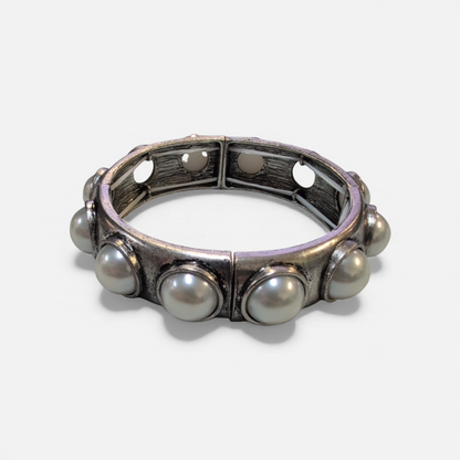 Alice Accessories to Go Stretch Bracelet with Pearls