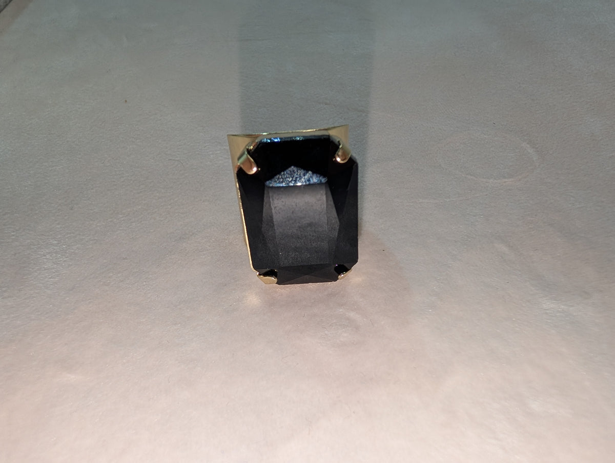 Wafa Square Ring