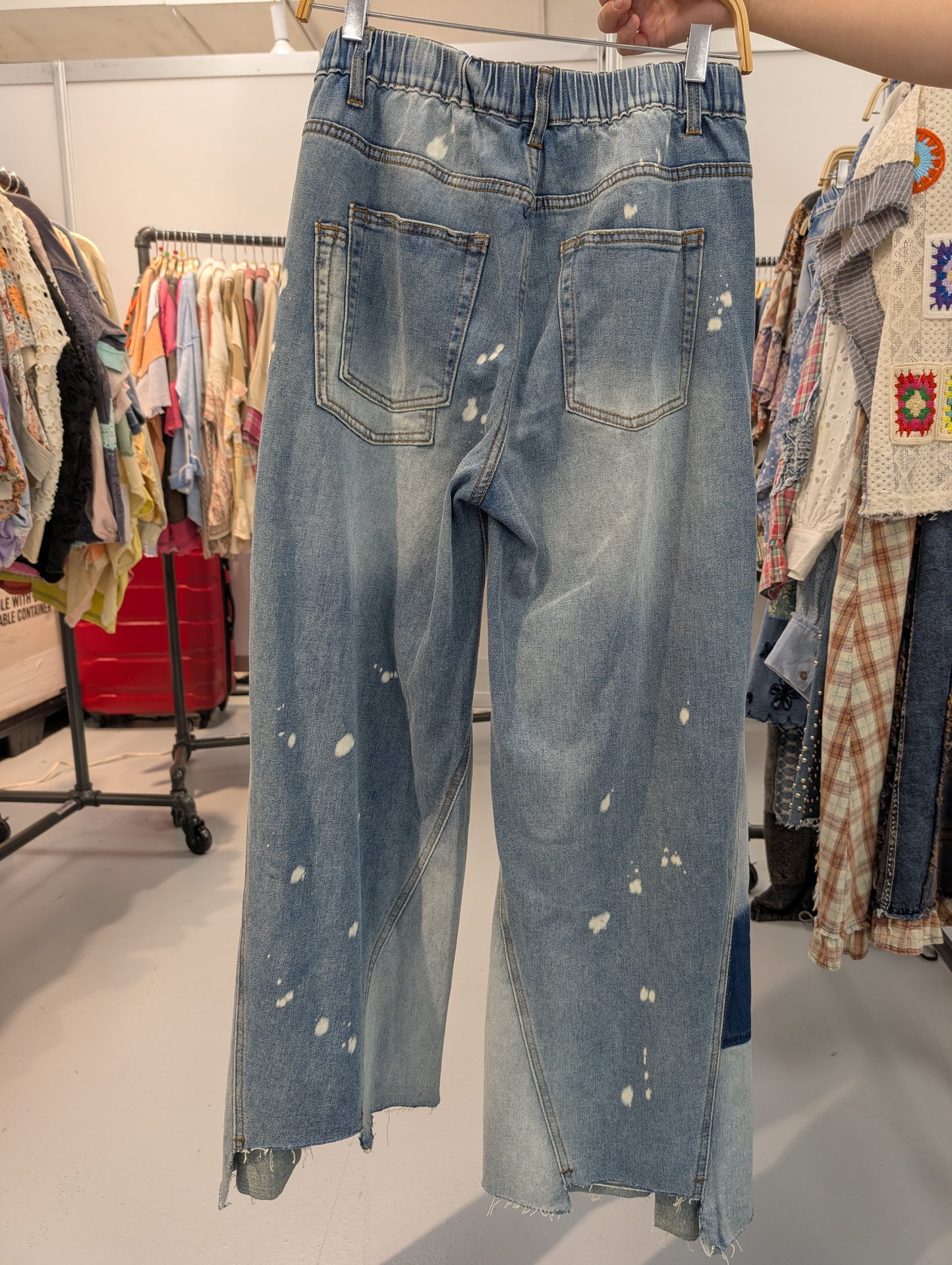 Oli and Hali Pre Order MB2457IP