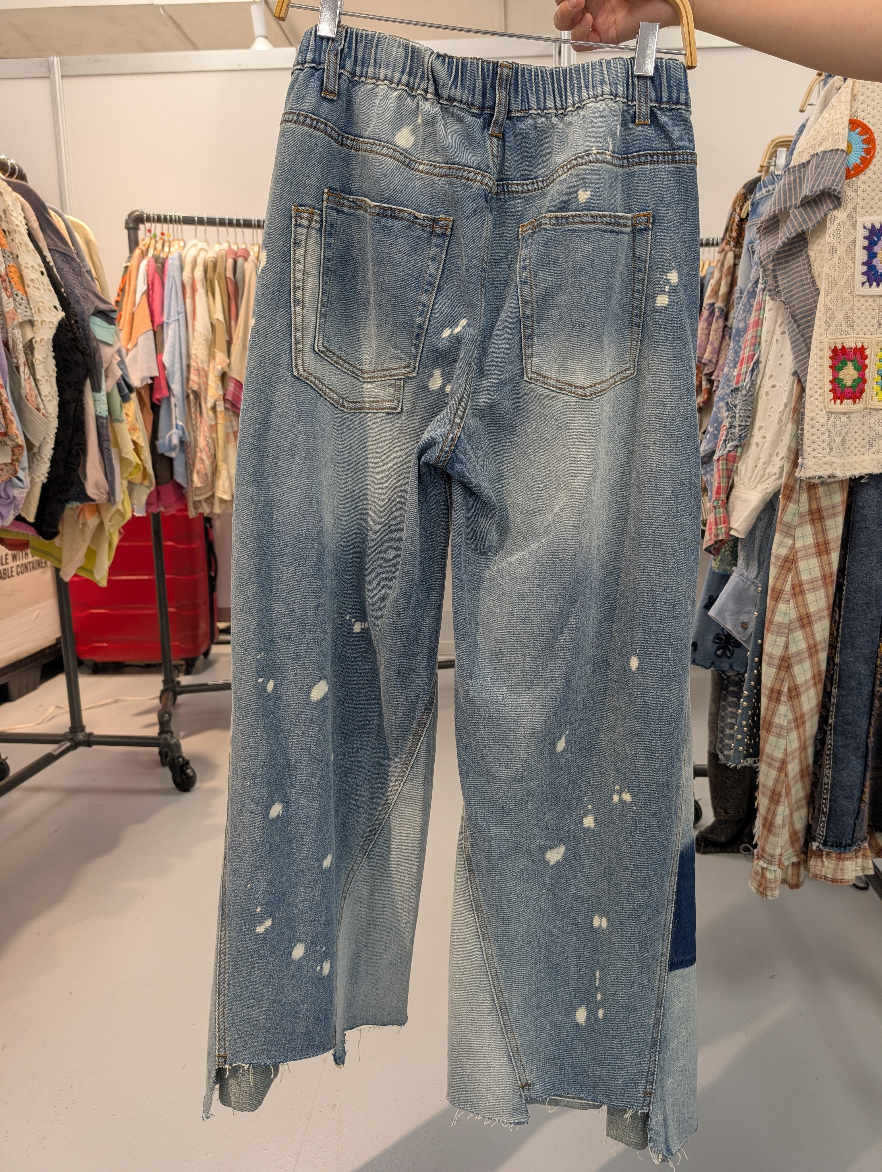 Oli and Hali Pre Order MB2457IP