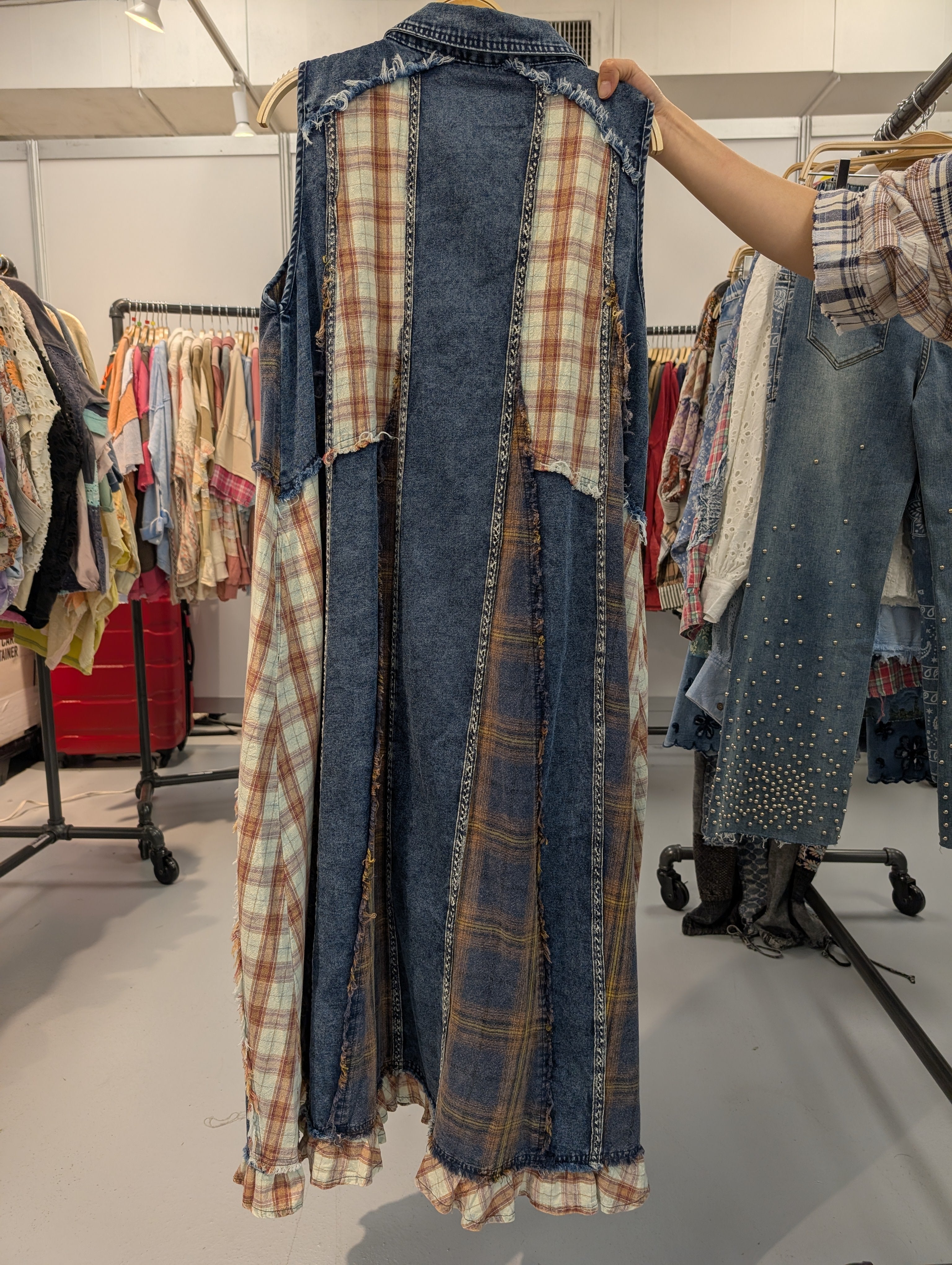 Oli and Hali Pre Order BT1135