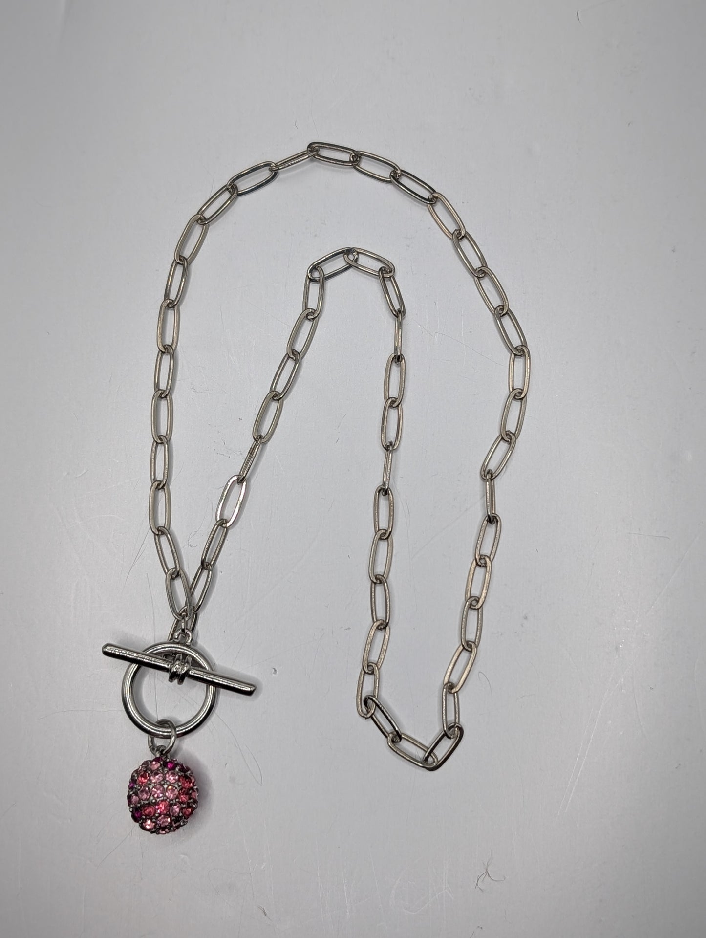 Alice Danty paperclip Ball charm necklace