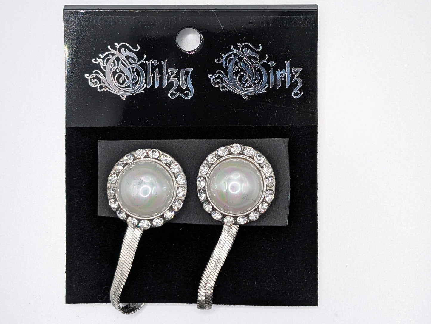 Magnetic Closure Ties