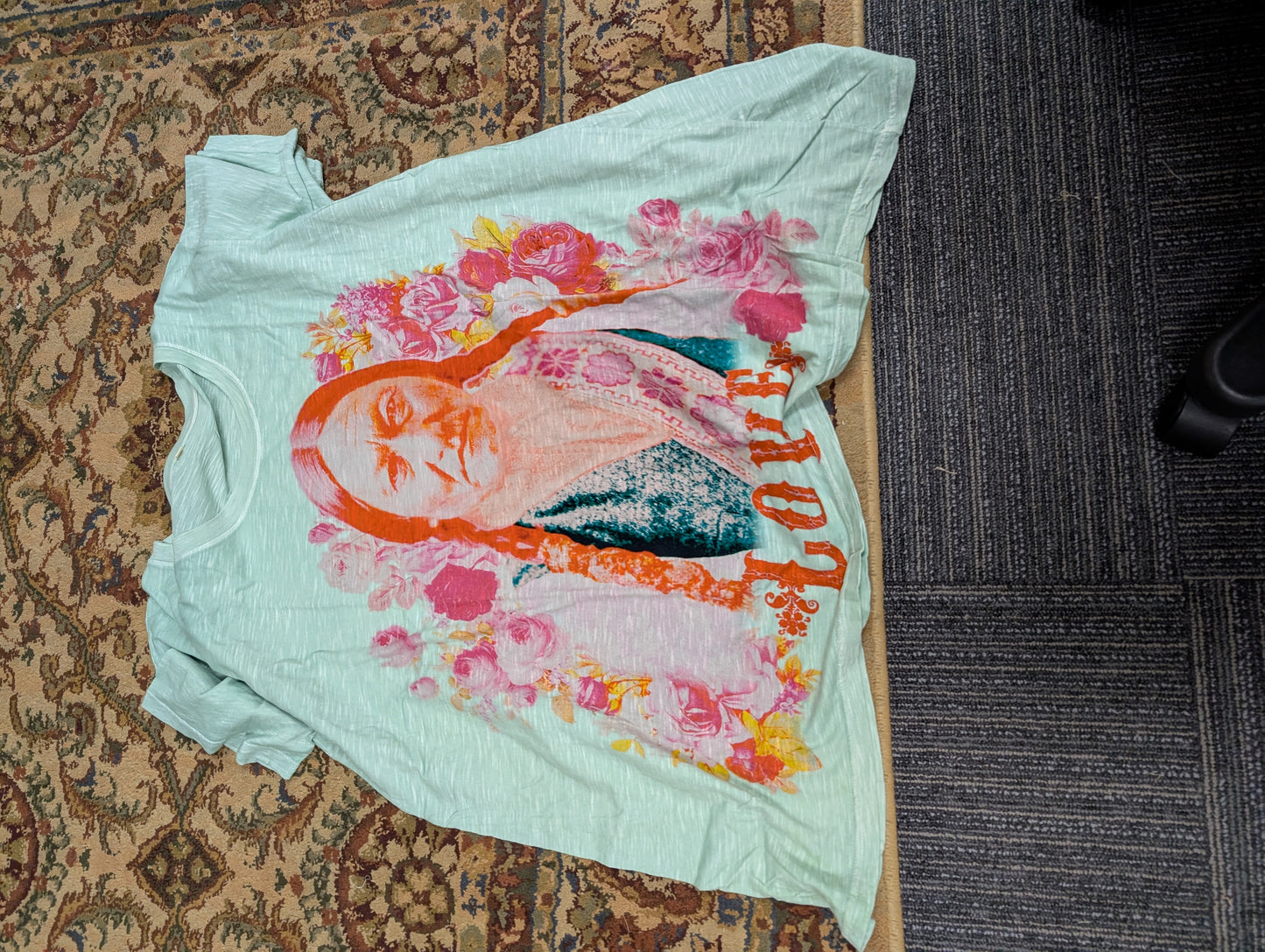 Paper Lace Tan Spirit Floral Graphic Tee green