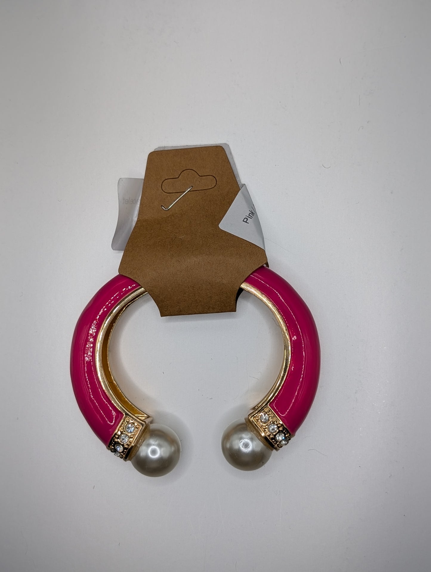 Alice in Dallas  Pearl Clasp Bracelet