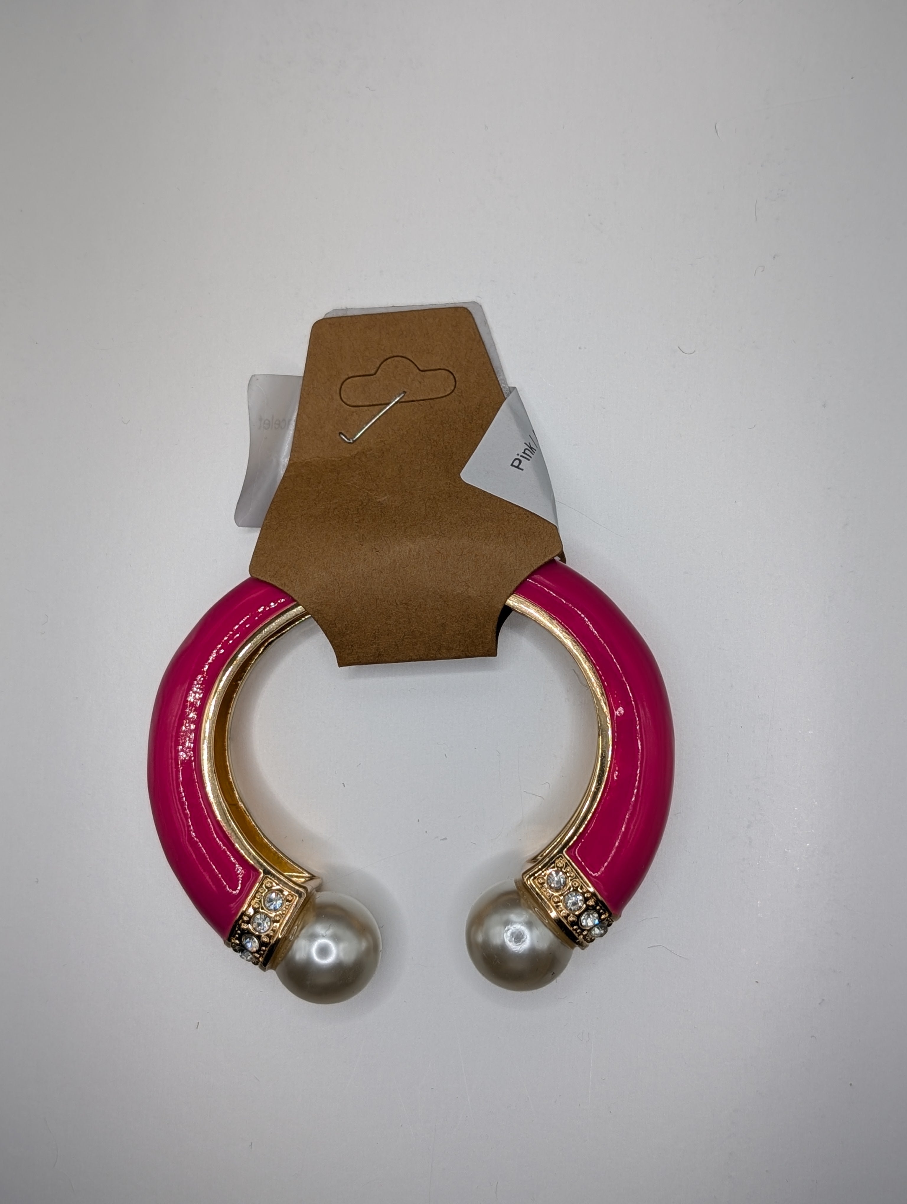 Alice in Dallas  Pearl Clasp Bracelet
