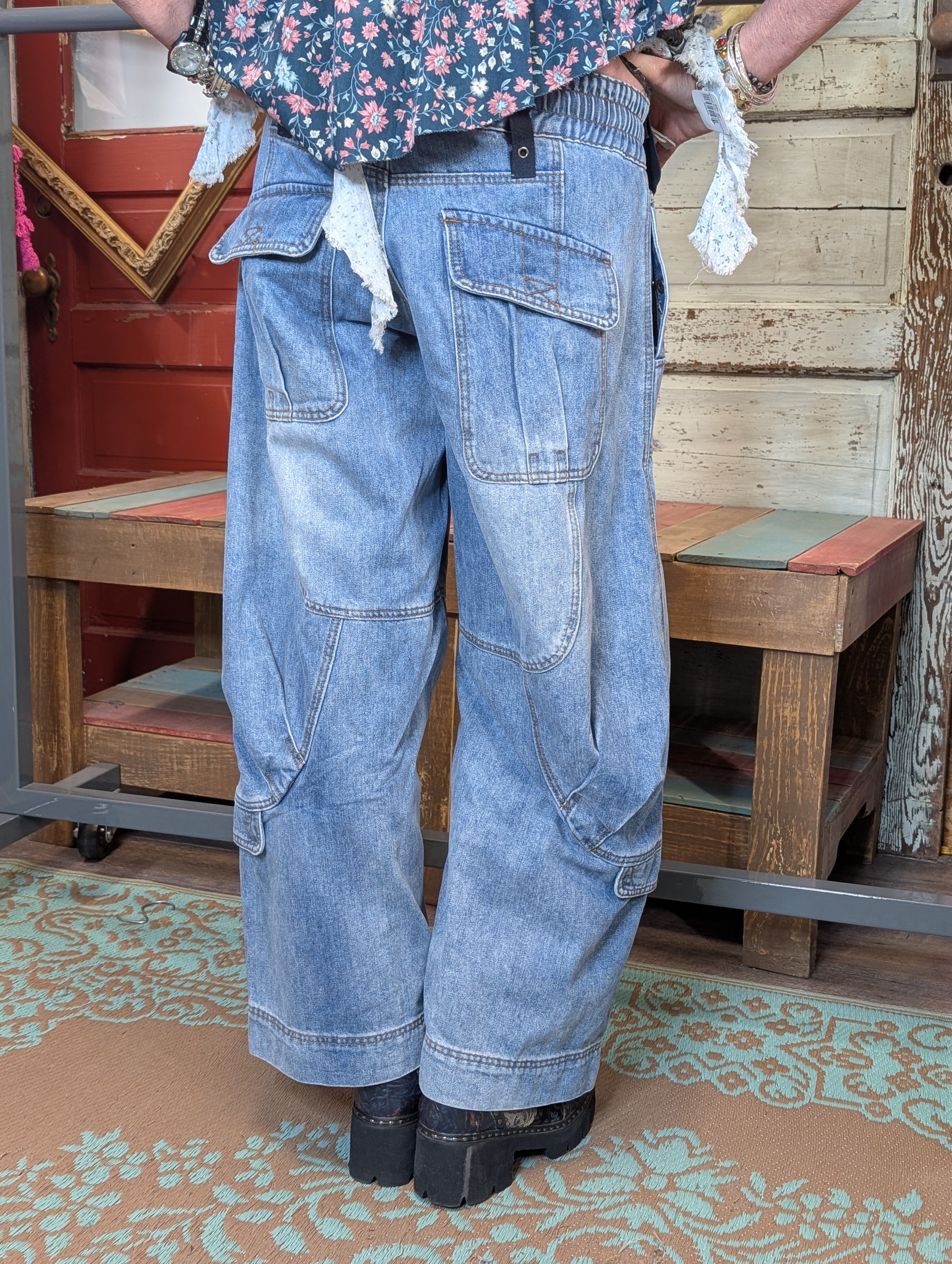 Oli and Hali  barrel jeans