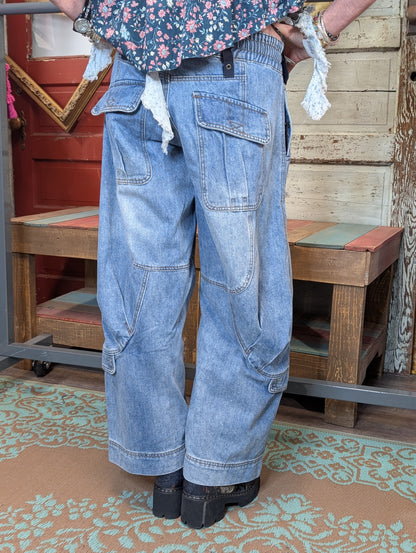 Oli and Hali  barrel jeans