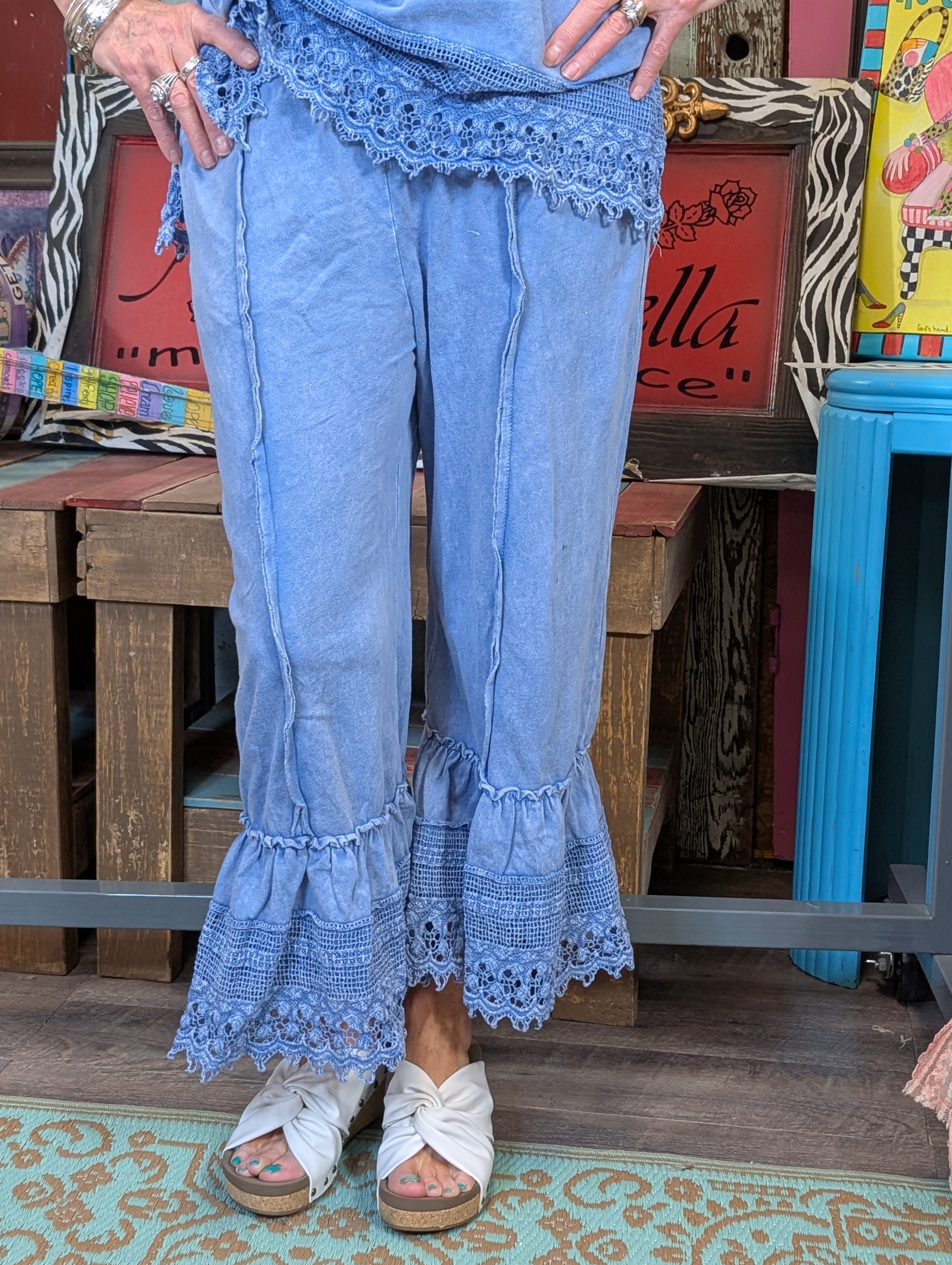 Jher Mineral Washed Delicate lace trimmed hem Cropped Pants