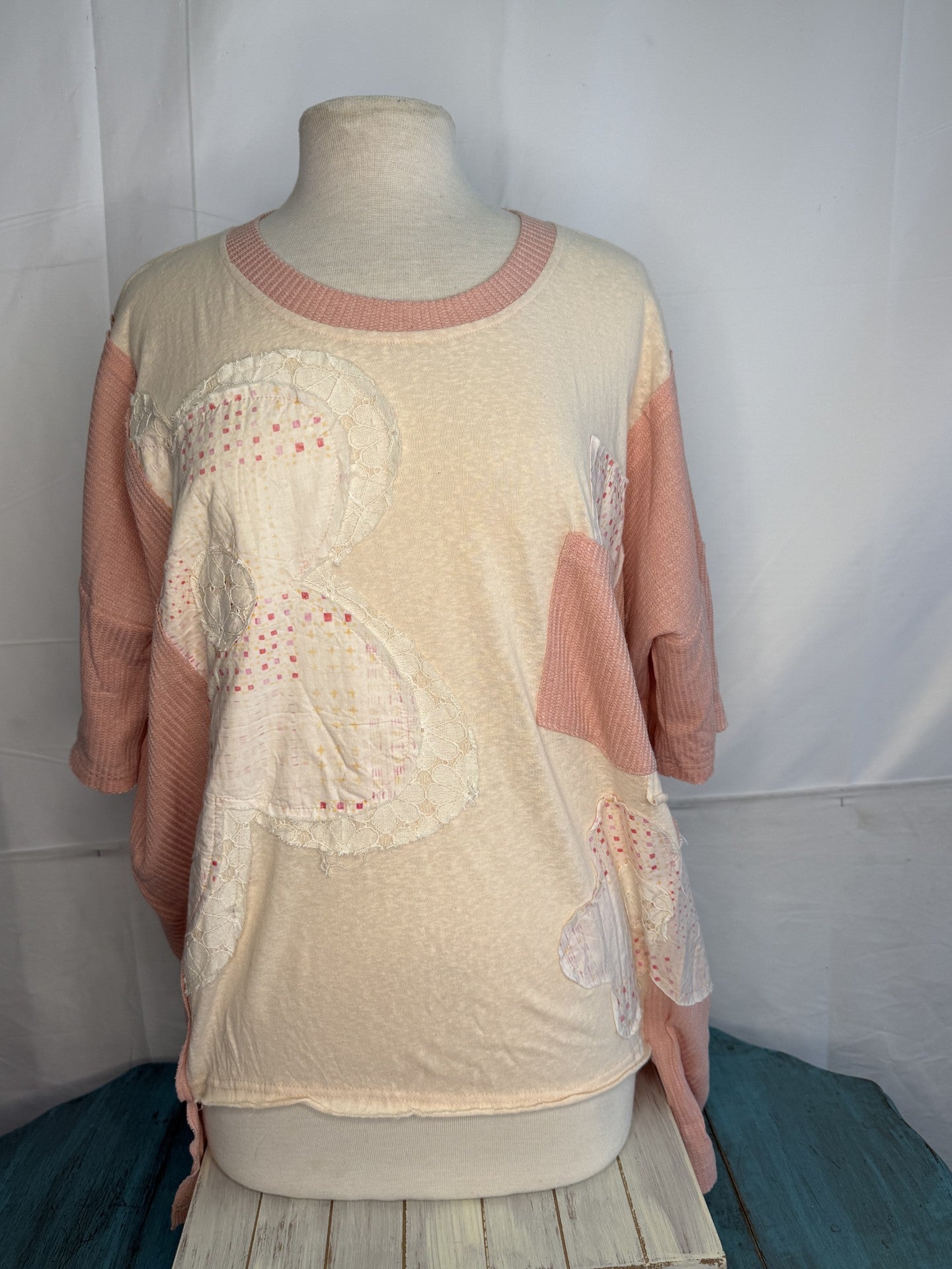 OLI AND HALI WASHED MIXED PRINT HENLEY NECK SHORT SLEEVE TOP