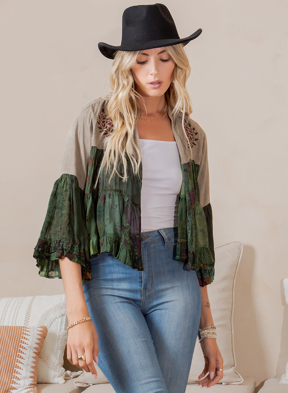 Vitahe BOHO Tireed Shrug