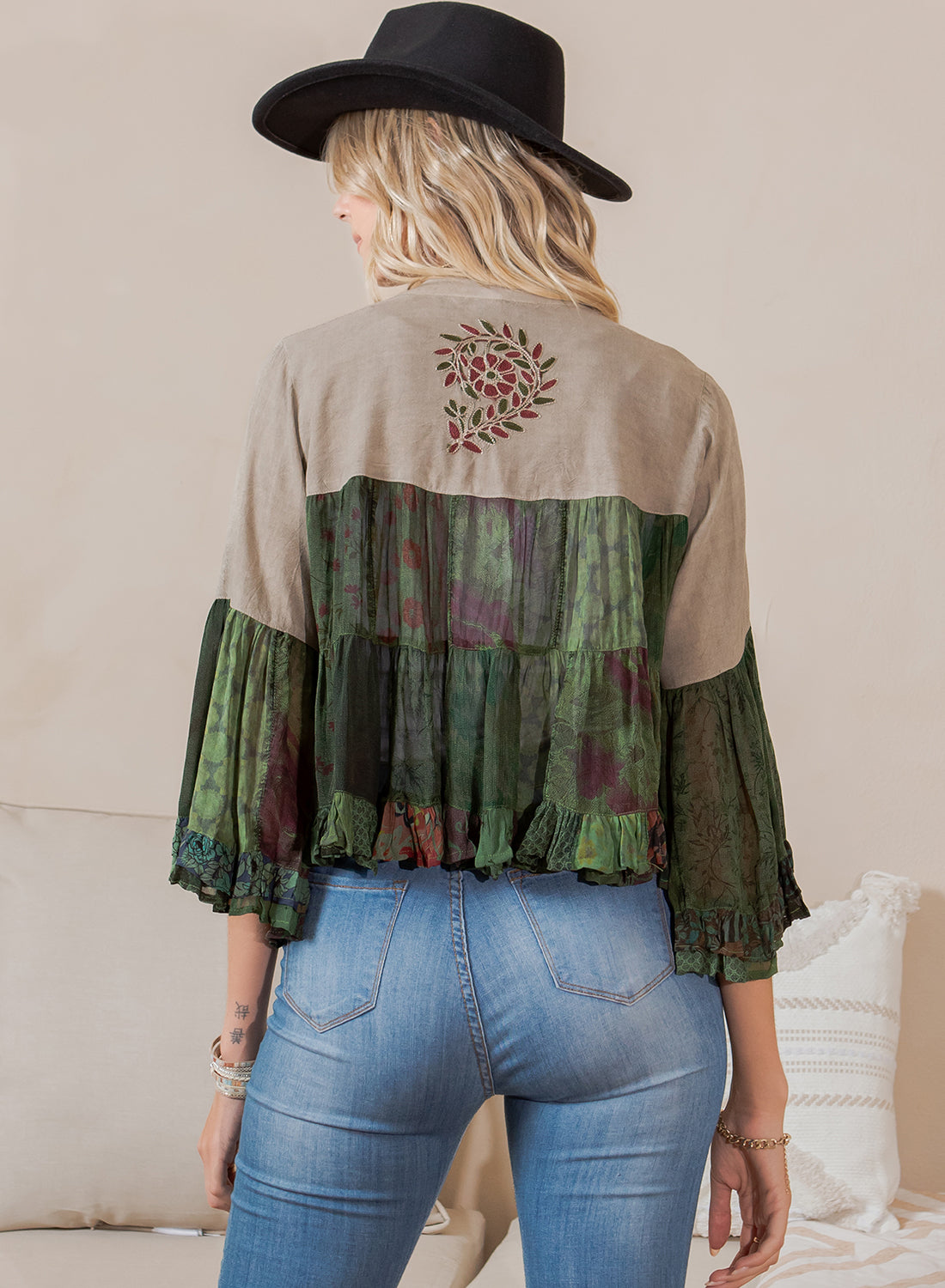 Vitahe BOHO Tireed Shrug