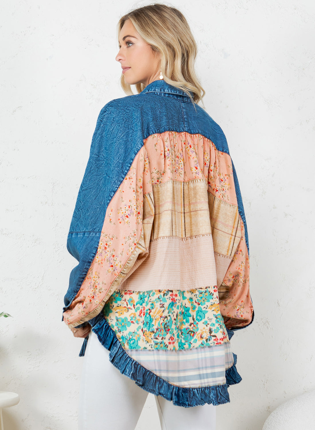 RELAXED BAT SLEEVE SHIRT WITH UNIQUE PATCH DETAIL