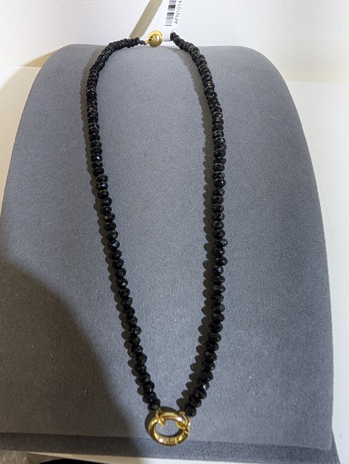 Wafa Color Loop Beaded Necklace — Black